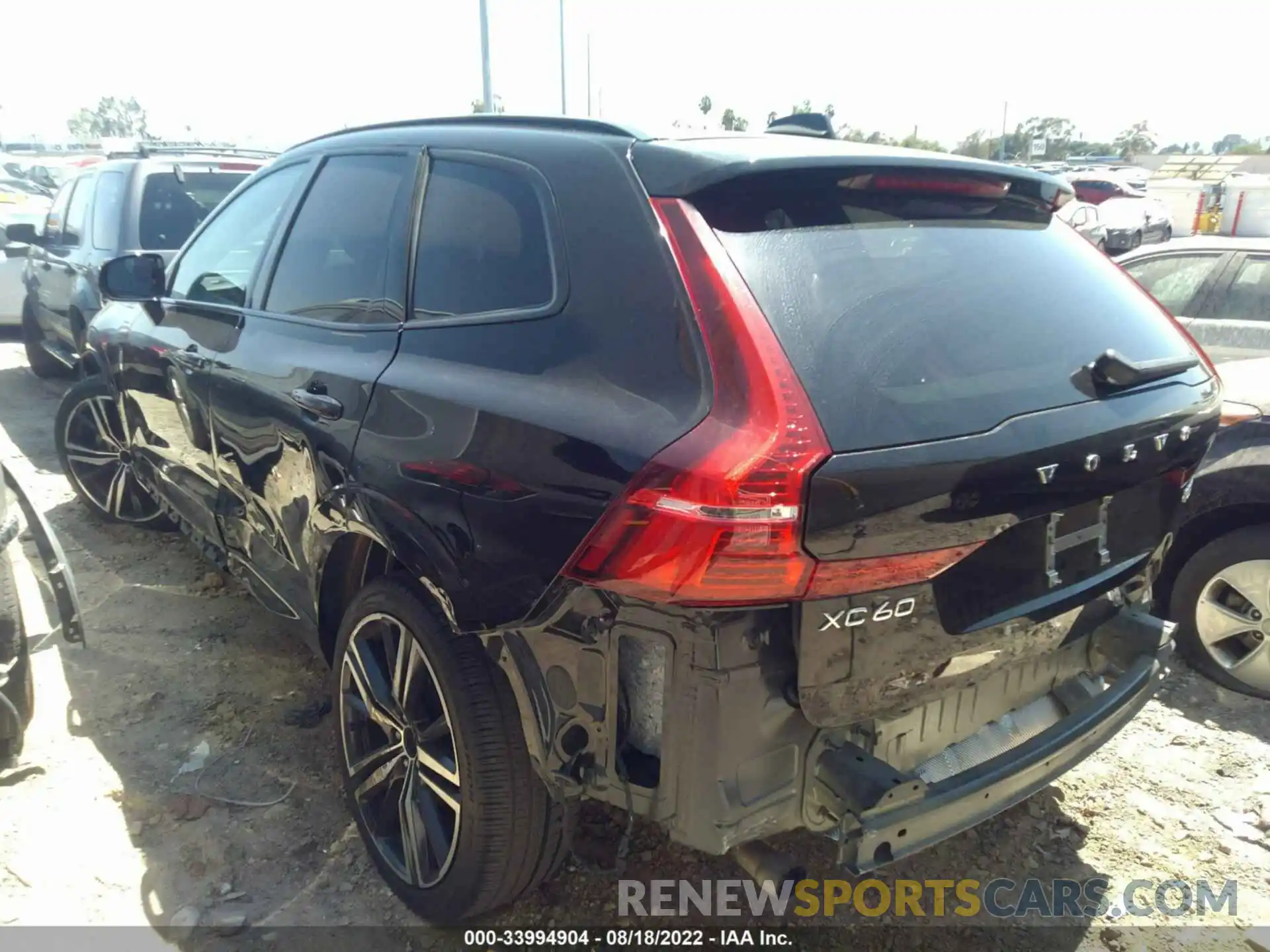 3 Photograph of a damaged car YV4102RM7L1508936 VOLVO XC60 2020