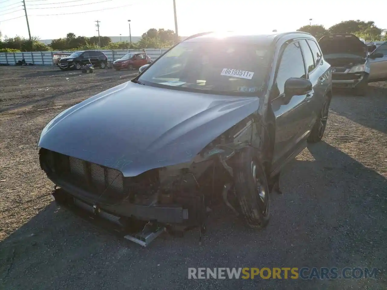 9 Photograph of a damaged car YV4102RM9L1555501 VOLVO XC60 2020