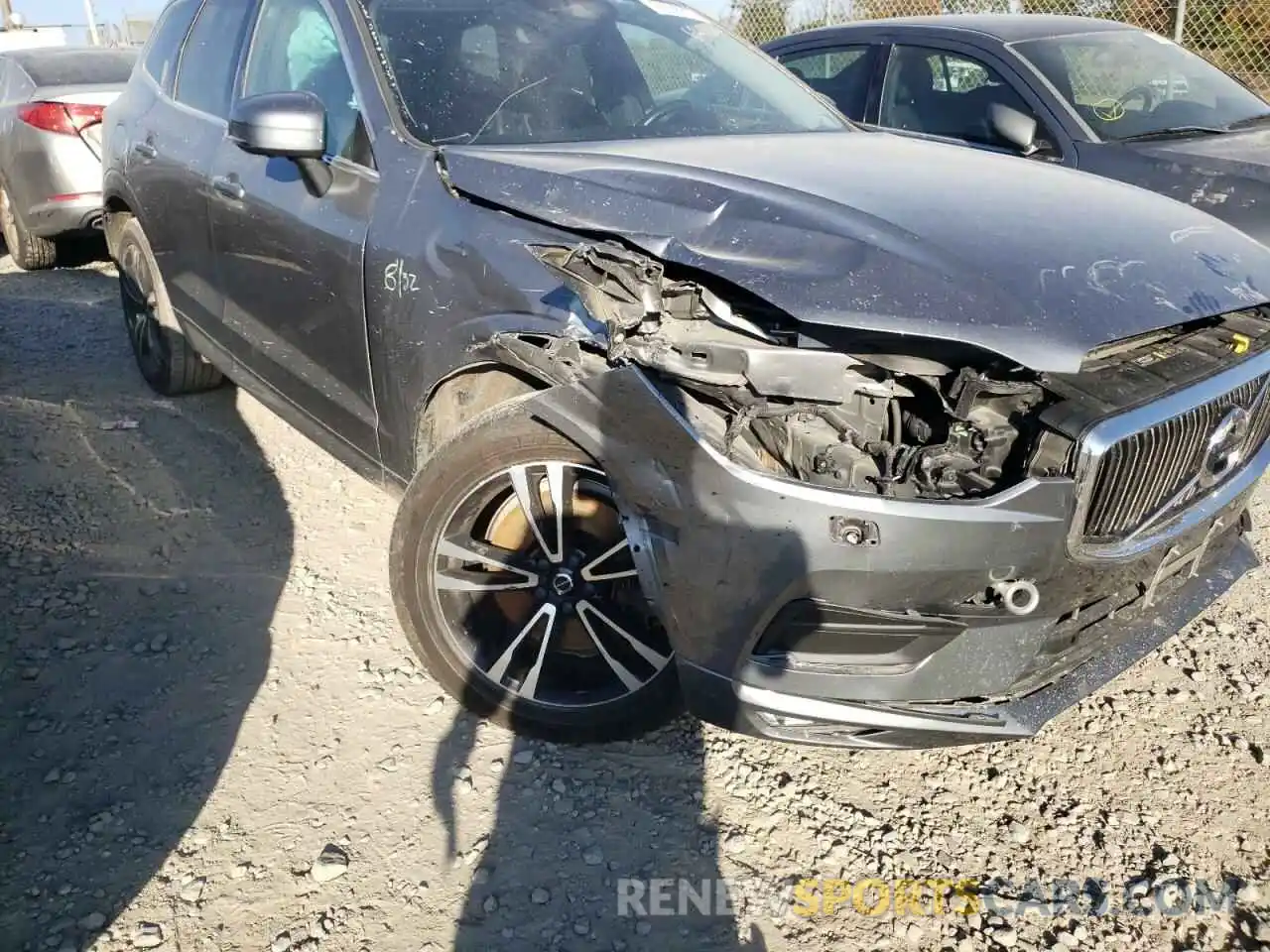 9 Photograph of a damaged car YV4A22RK0L1557744 VOLVO XC60 2020