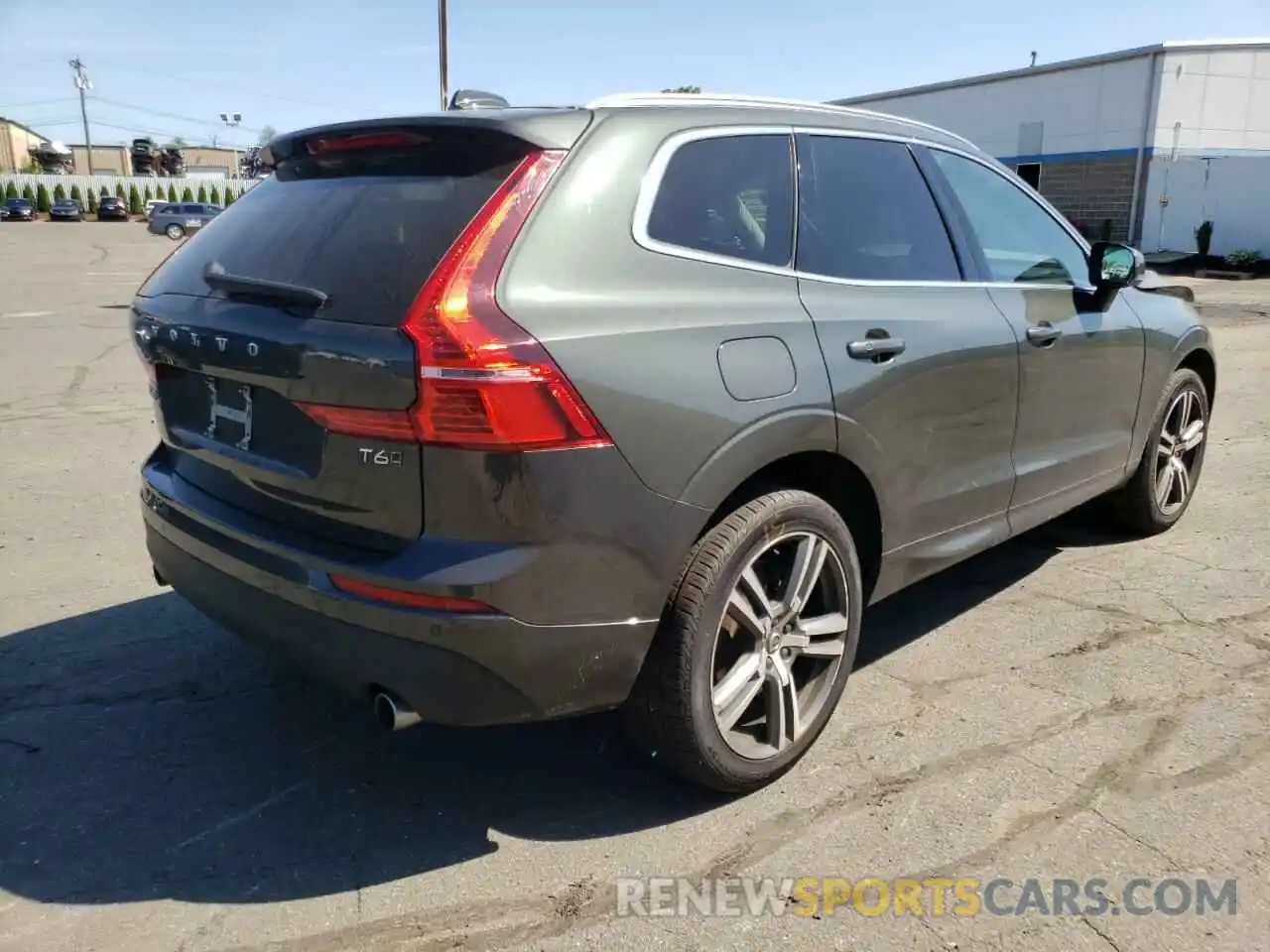 4 Photograph of a damaged car YV4A22RK4L1571596 VOLVO XC60 2020