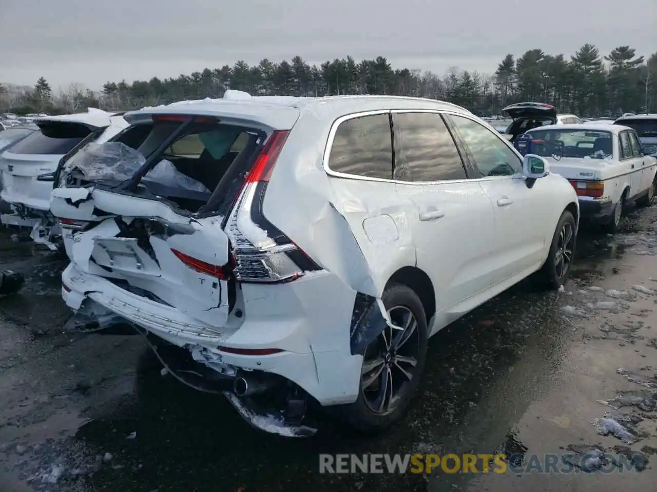 4 Photograph of a damaged car YV4A22RK5L1410643 VOLVO XC60 2020