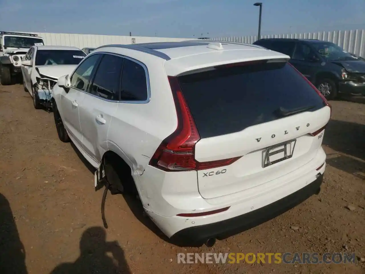 3 Photograph of a damaged car YV4A22RK6L1410750 VOLVO XC60 2020