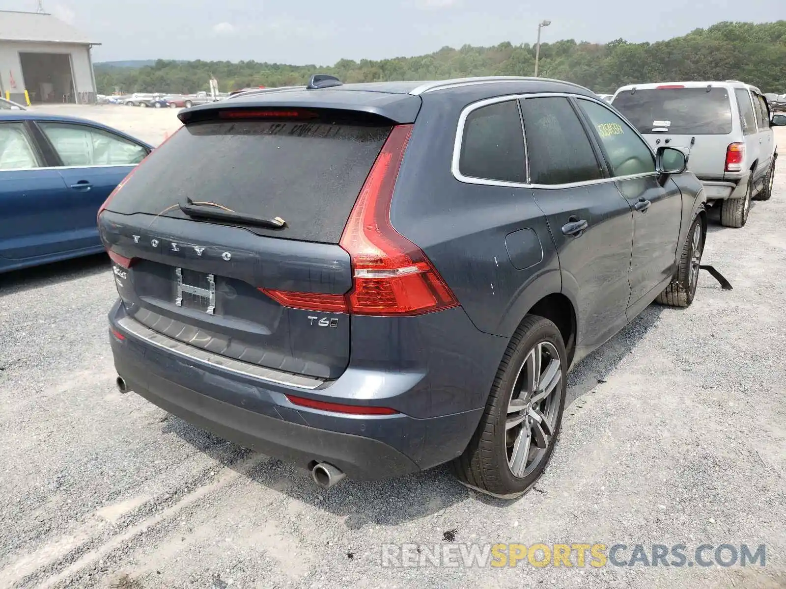 4 Photograph of a damaged car YV4A22RK6L1504580 VOLVO XC60 2020