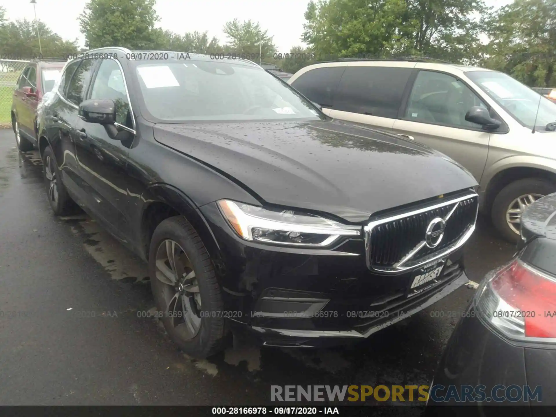 12 Photograph of a damaged car YV4A22RKXL1549358 VOLVO XC60 2020