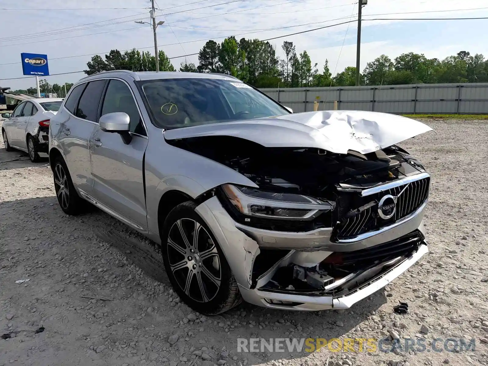 1 Photograph of a damaged car YV4A22RL0L1521108 VOLVO XC60 2020