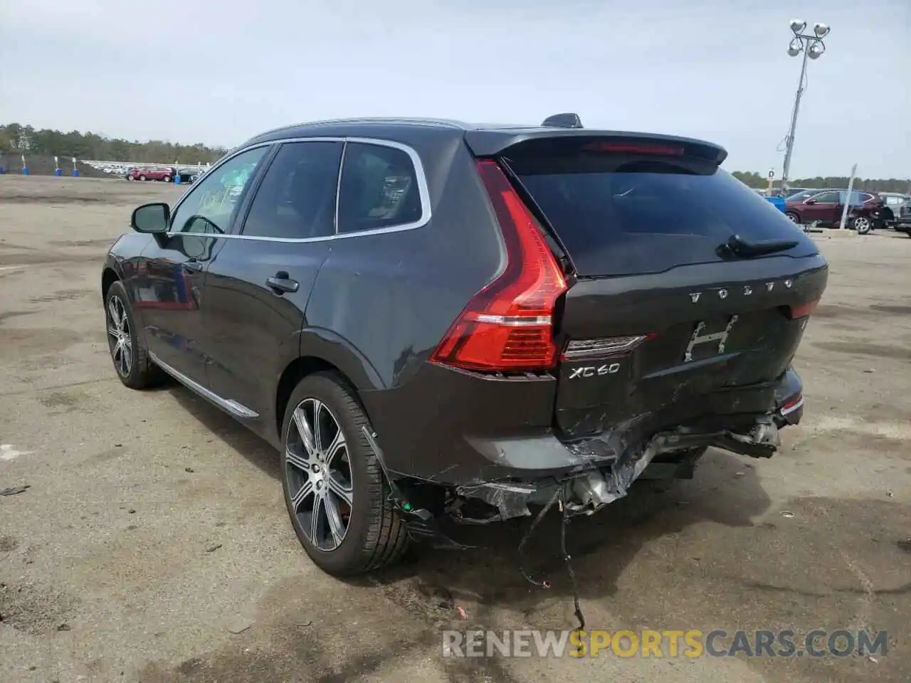 3 Photograph of a damaged car YV4A22RL0L1575573 VOLVO XC60 2020