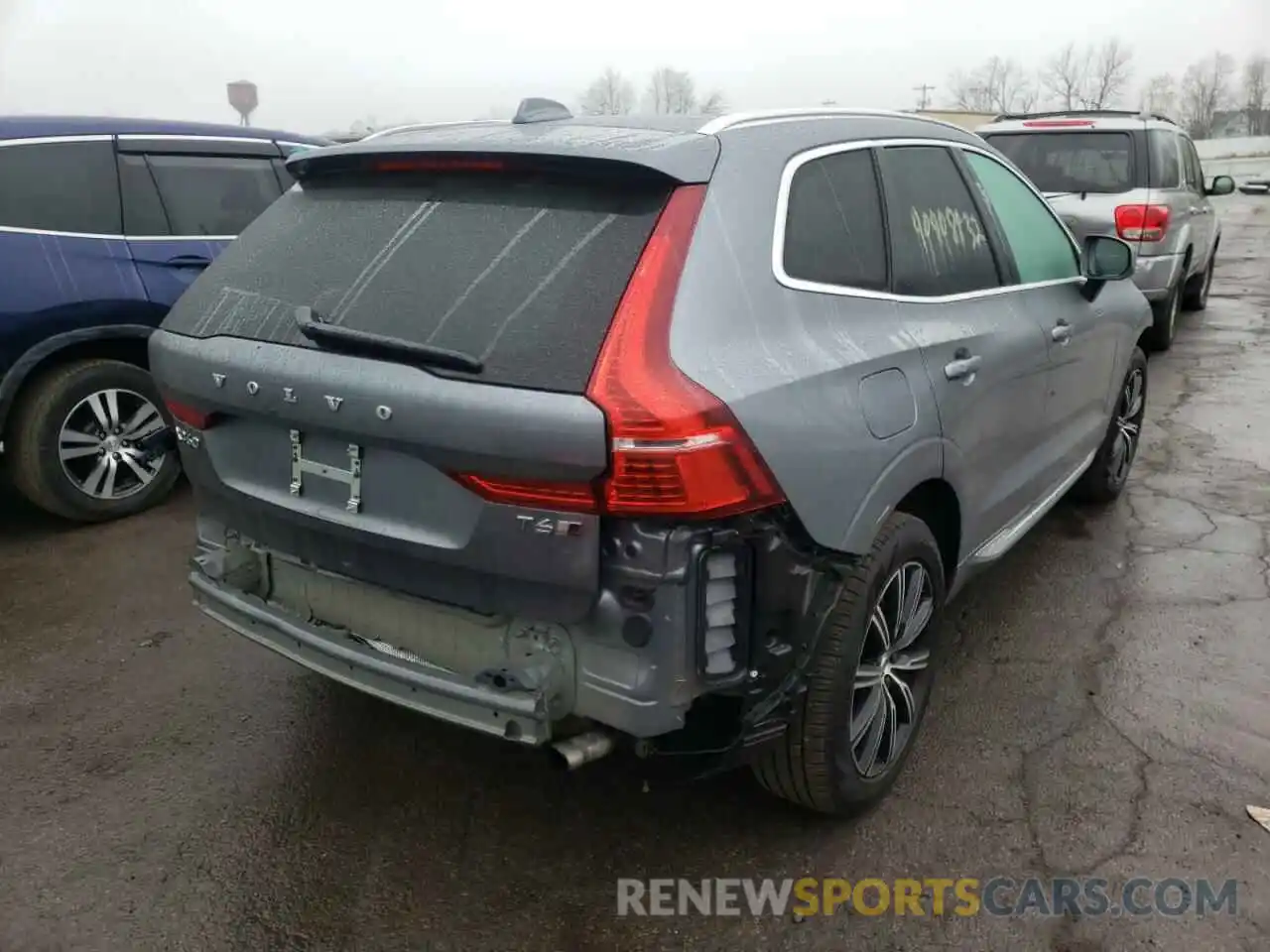 4 Photograph of a damaged car YV4A22RL3L1513181 VOLVO XC60 2020