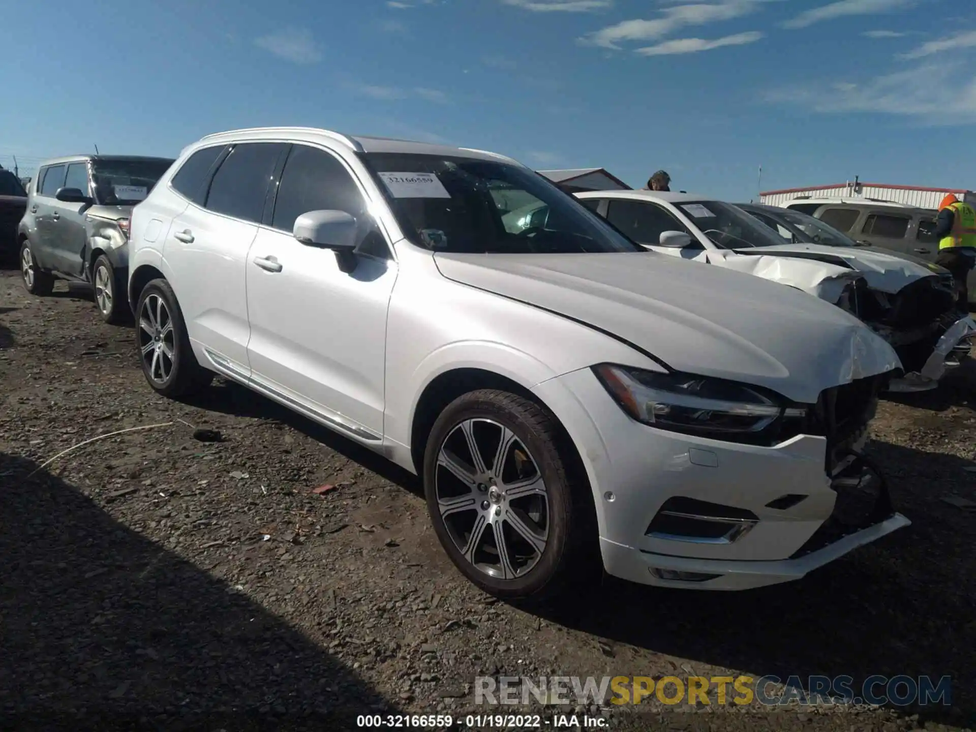 1 Photograph of a damaged car YV4A22RL4L1597866 VOLVO XC60 2020