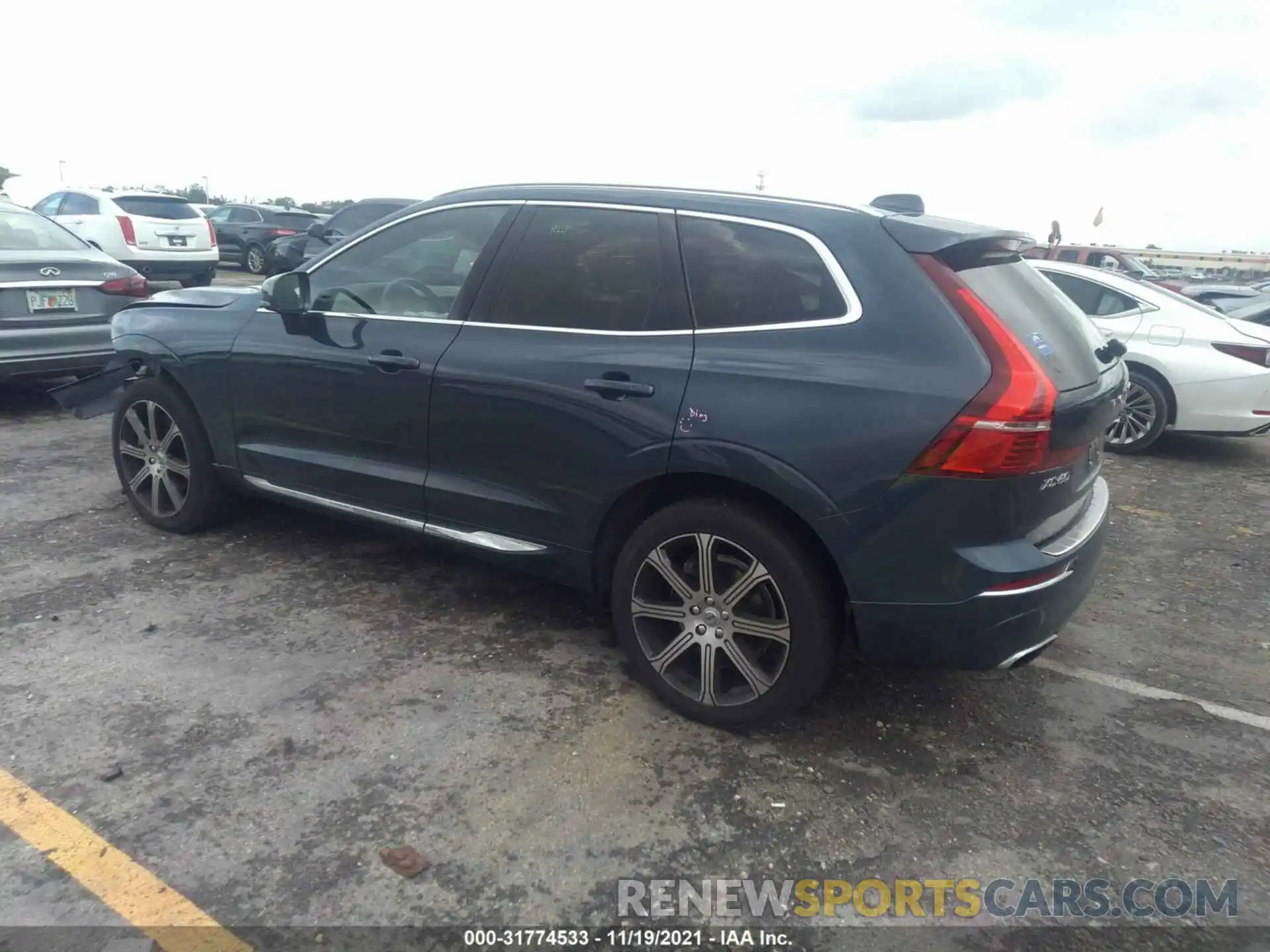 3 Photograph of a damaged car YV4A22RL6L1512249 VOLVO XC60 2020