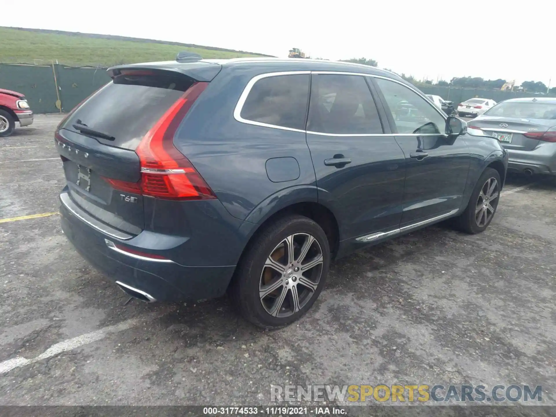 4 Photograph of a damaged car YV4A22RL6L1512249 VOLVO XC60 2020