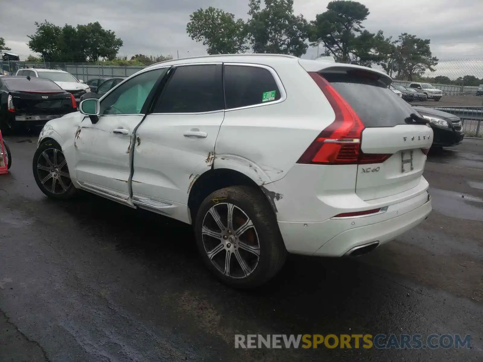 3 Photograph of a damaged car YV4A22RL6L1517483 VOLVO XC60 2020