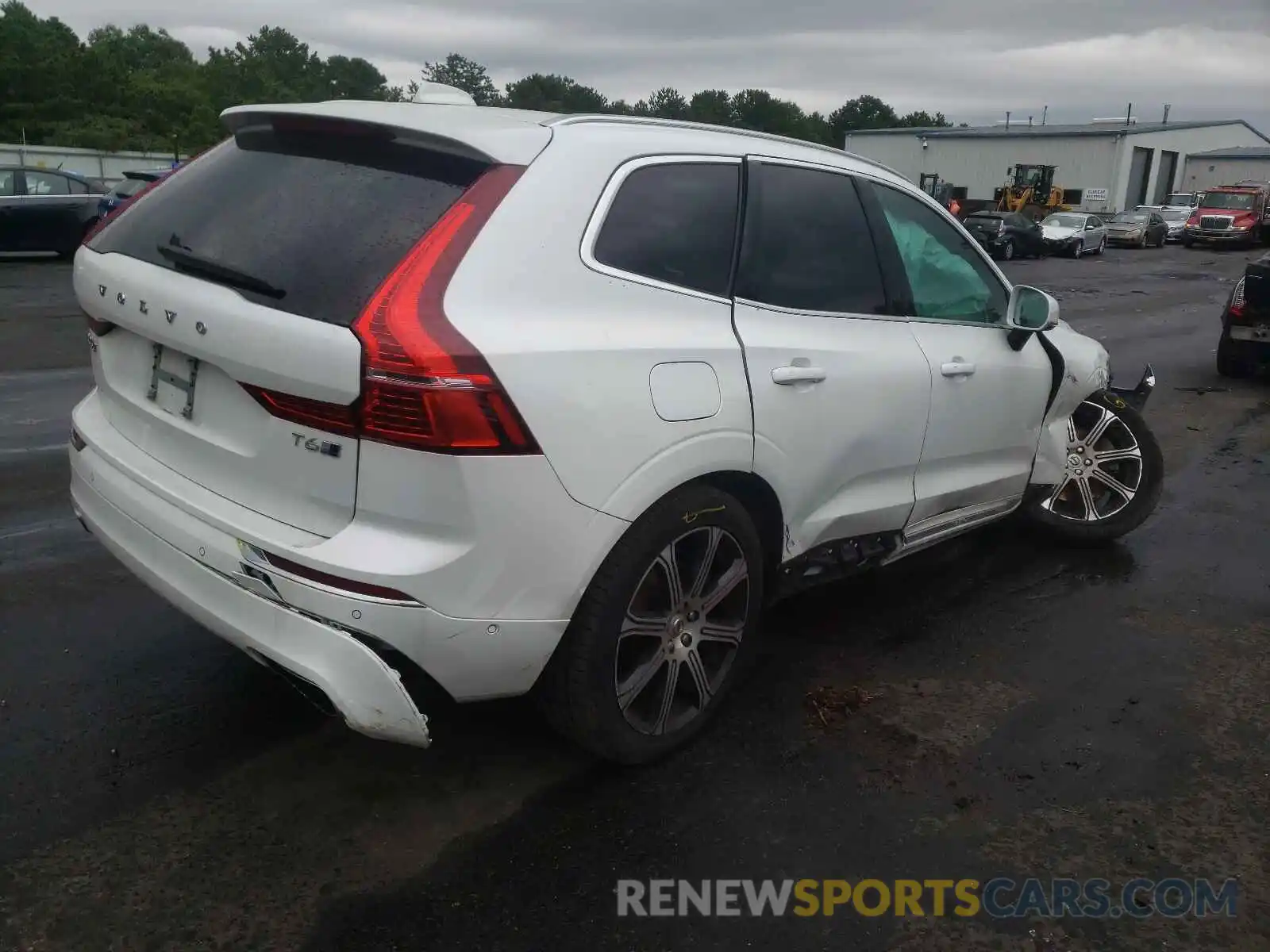 4 Photograph of a damaged car YV4A22RL6L1517483 VOLVO XC60 2020