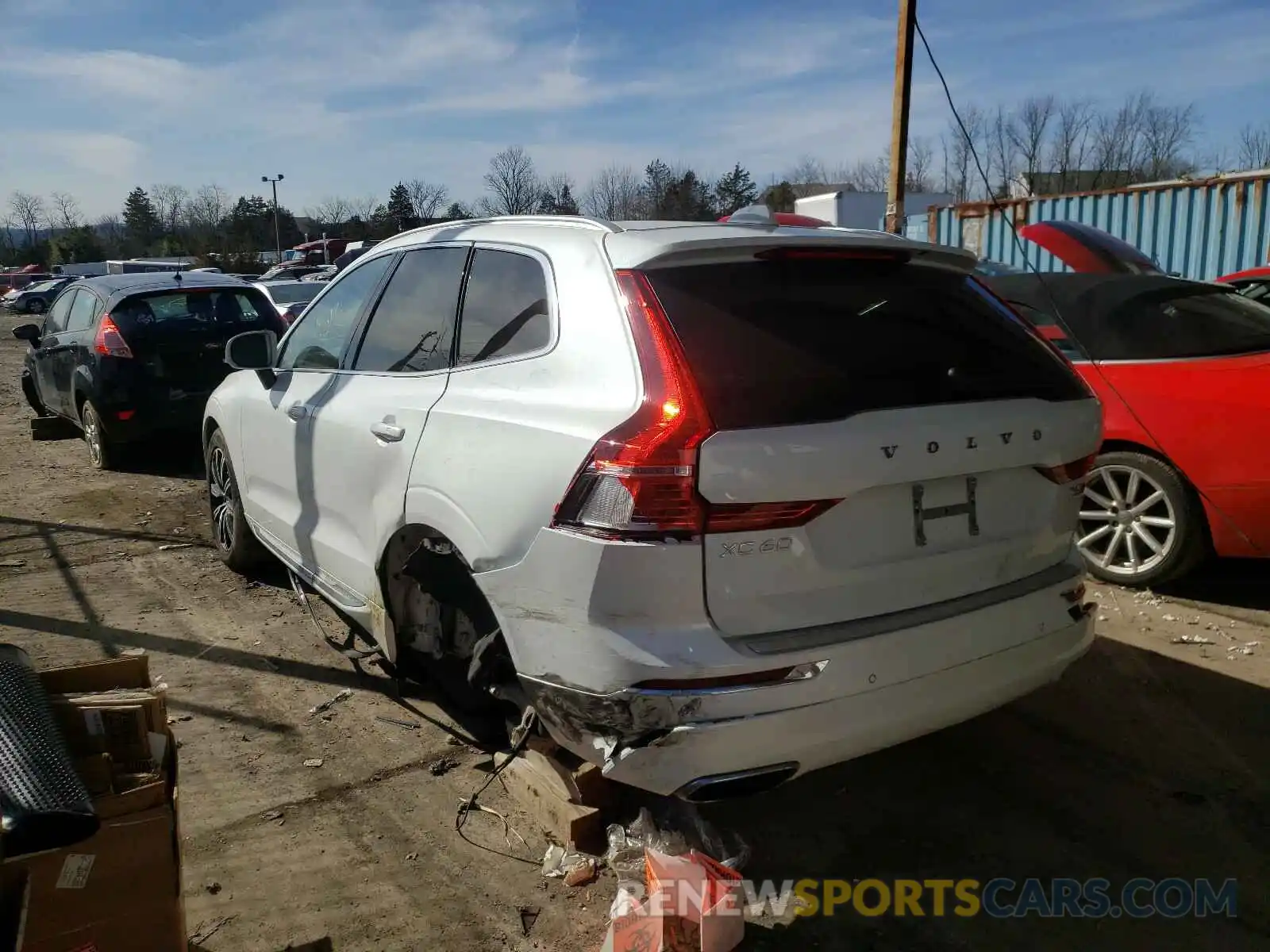 3 Фотография поврежденного автомобиля YV4A22RL7L1586179 VOLVO XC60 2020