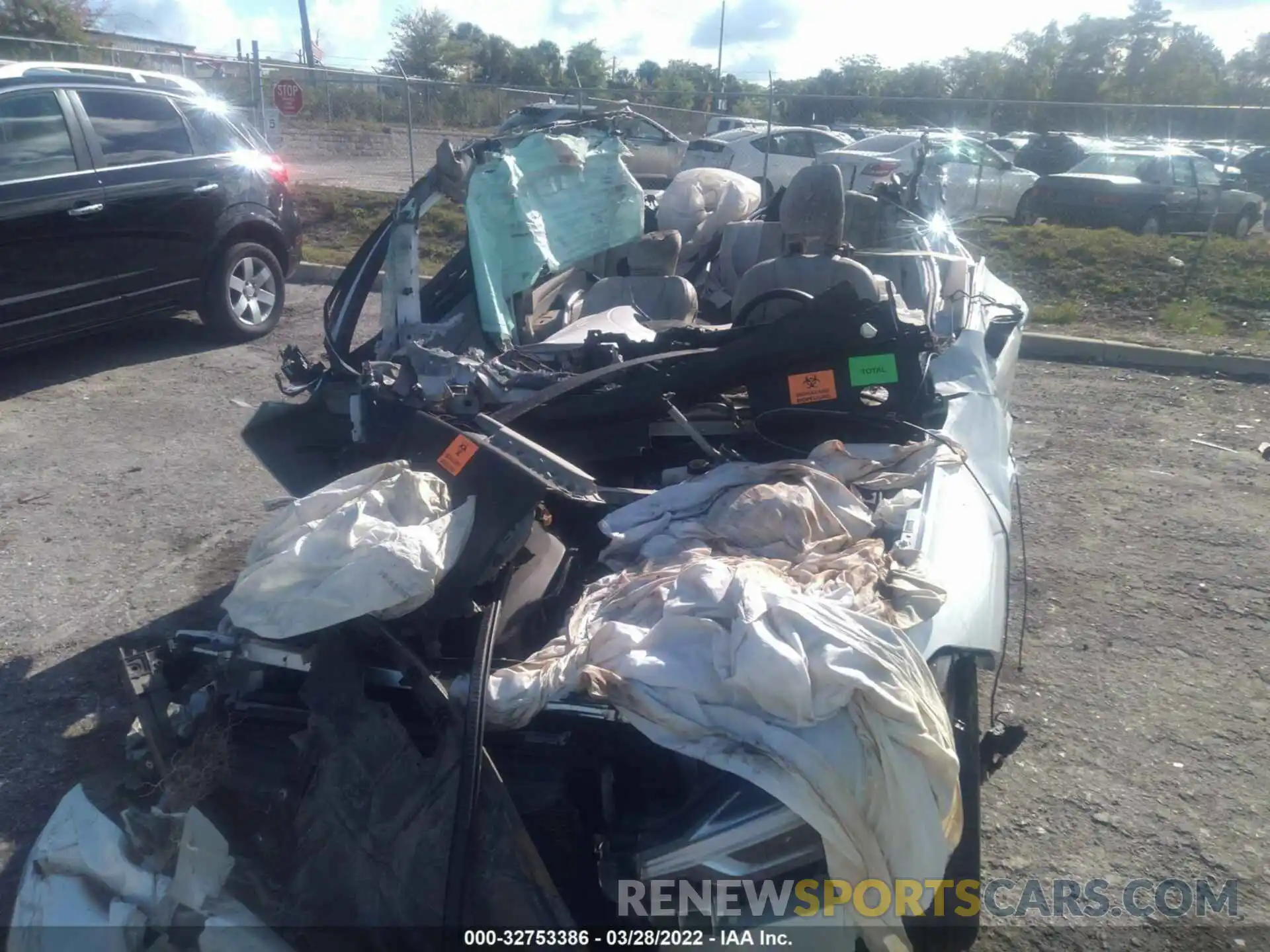 6 Photograph of a damaged car YV4A22RL7L1609783 VOLVO XC60 2020