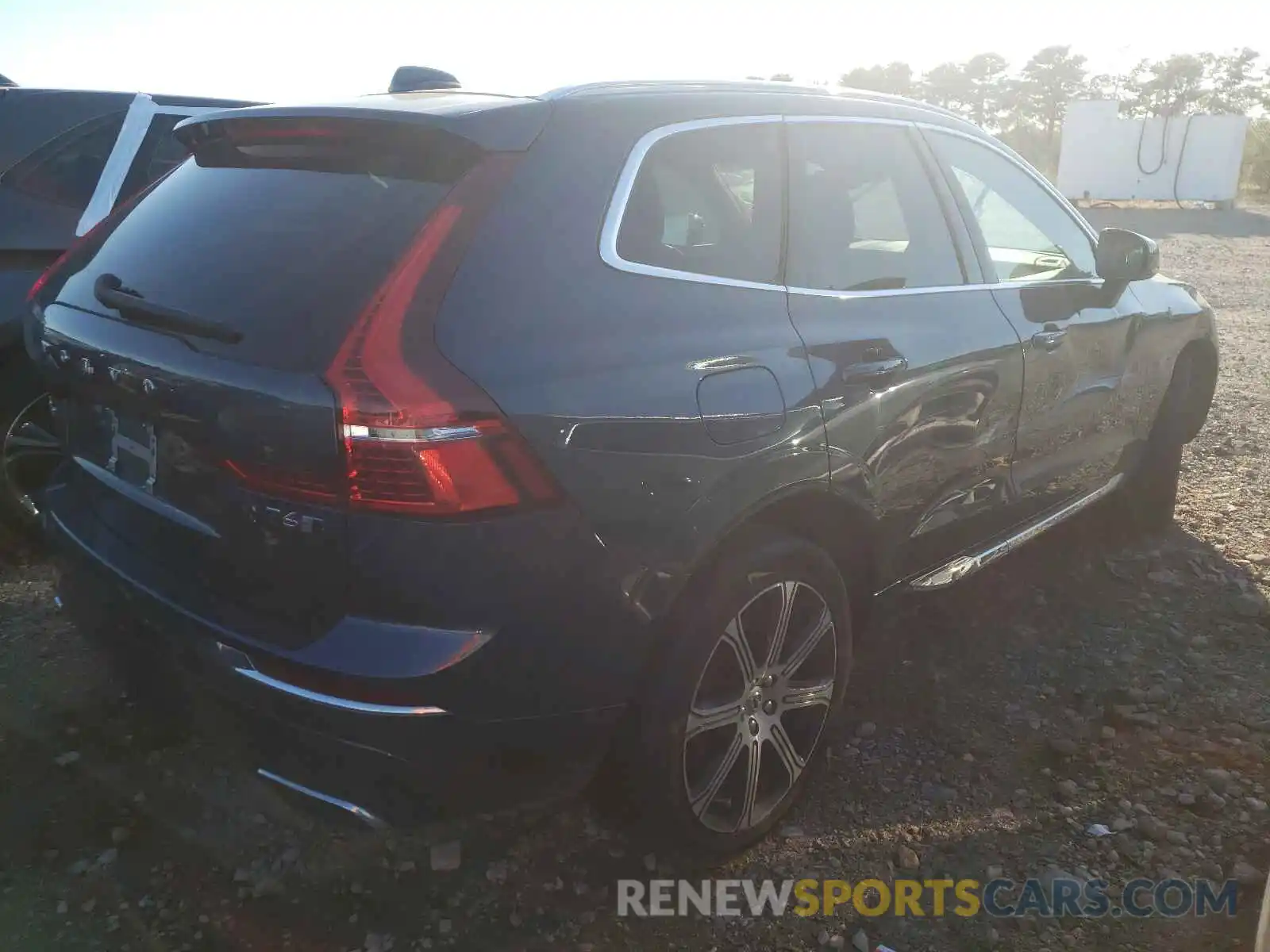 4 Photograph of a damaged car YV4A22RLXL1491227 VOLVO XC60 2020