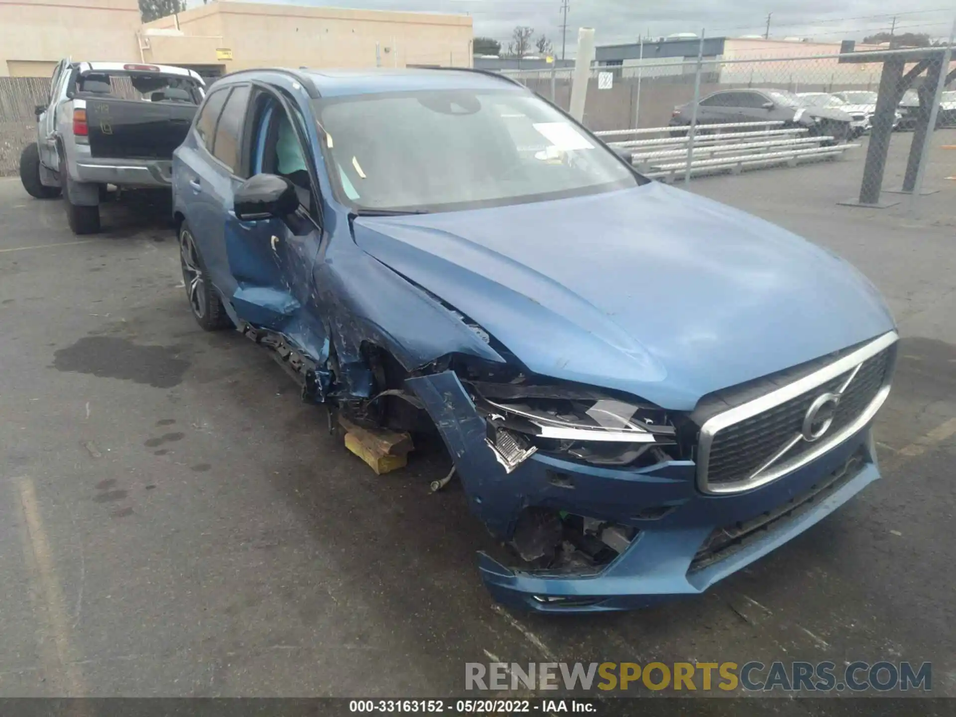 1 Photograph of a damaged car YV4A22RM4L1475209 VOLVO XC60 2020