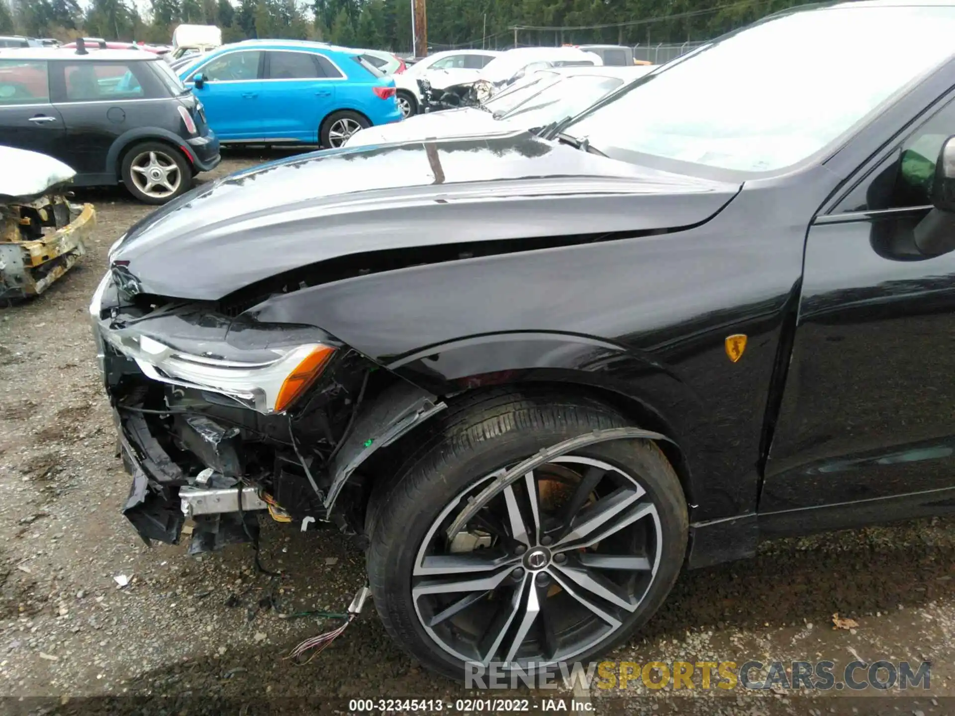 6 Photograph of a damaged car YV4A22RM8L1526016 VOLVO XC60 2020