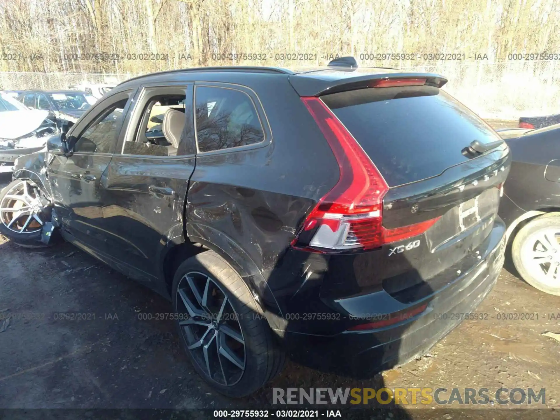 3 Photograph of a damaged car YV4BK0DP9L1509168 VOLVO XC60 2020