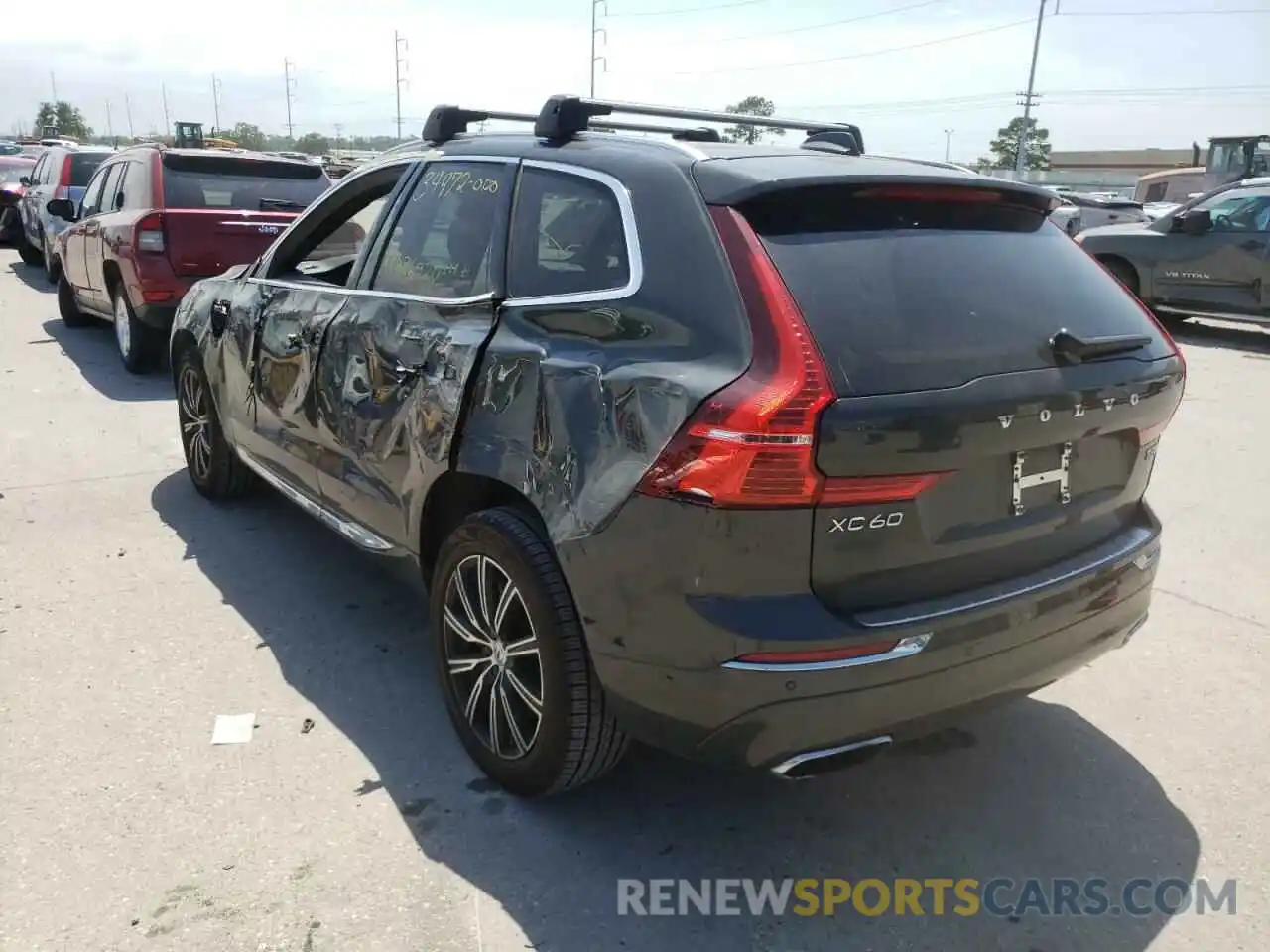 3 Photograph of a damaged car YV4BR0DL3L1512298 VOLVO XC60 2020