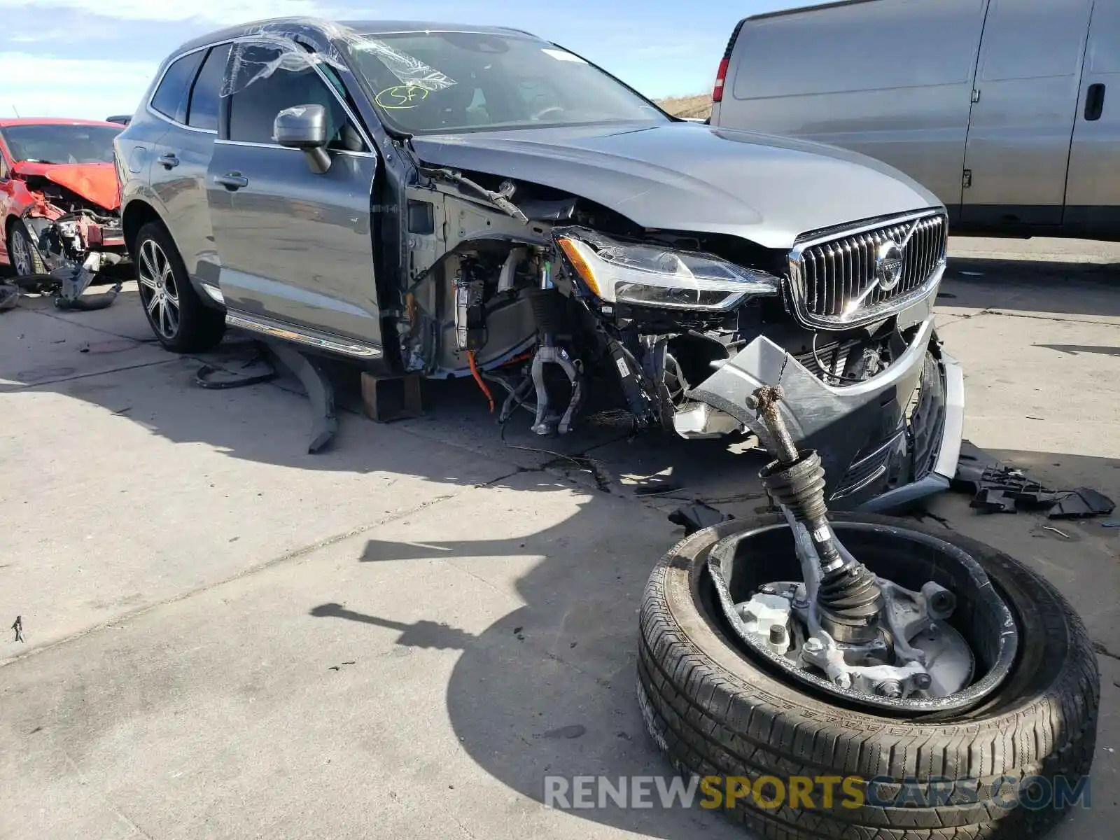 1 Photograph of a damaged car YV4BR0DL6L1526521 VOLVO XC60 2020