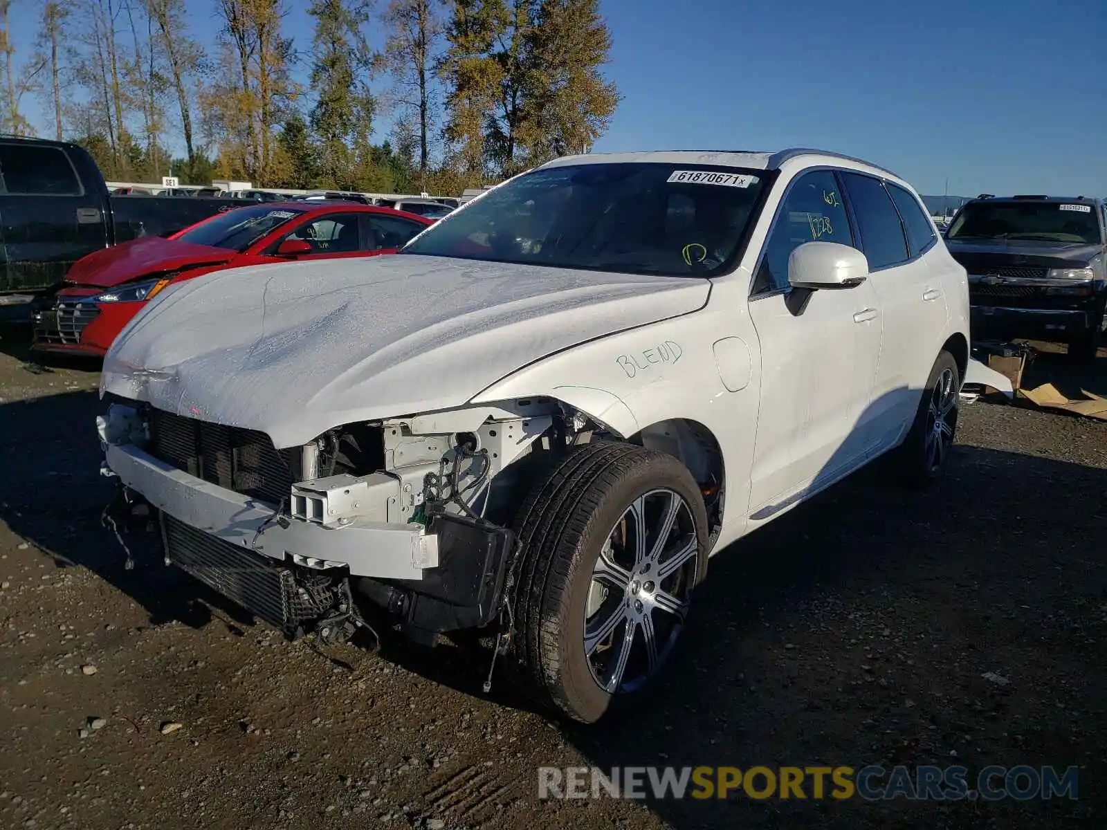 2 Photograph of a damaged car YV4BR0DL9L1550702 VOLVO XC60 2020