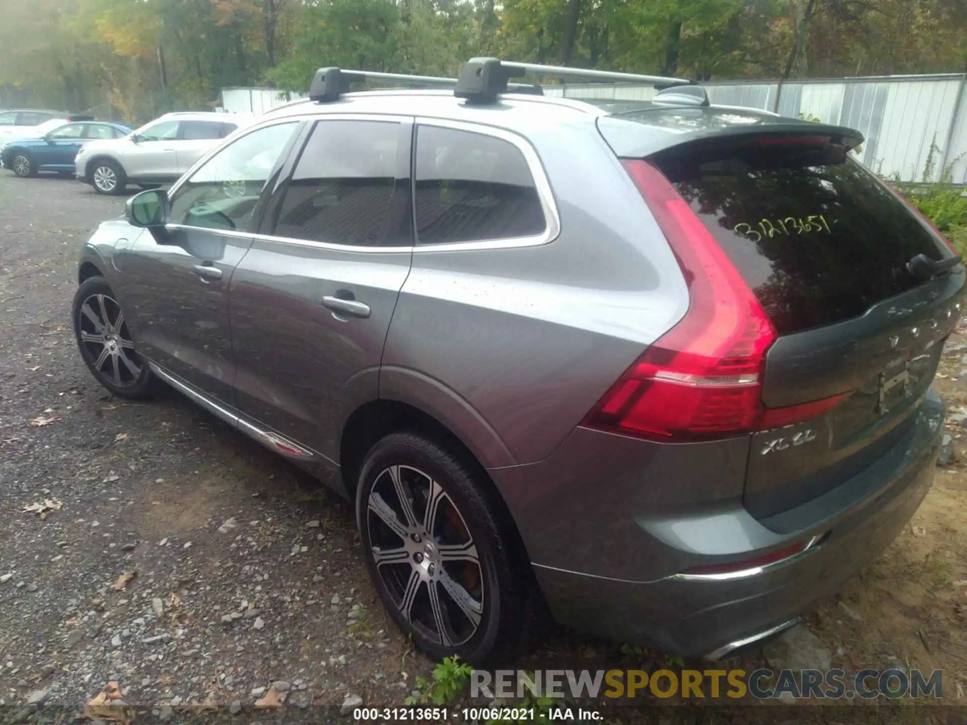 3 Photograph of a damaged car YV4BR0DL9L1554135 VOLVO XC60 2020