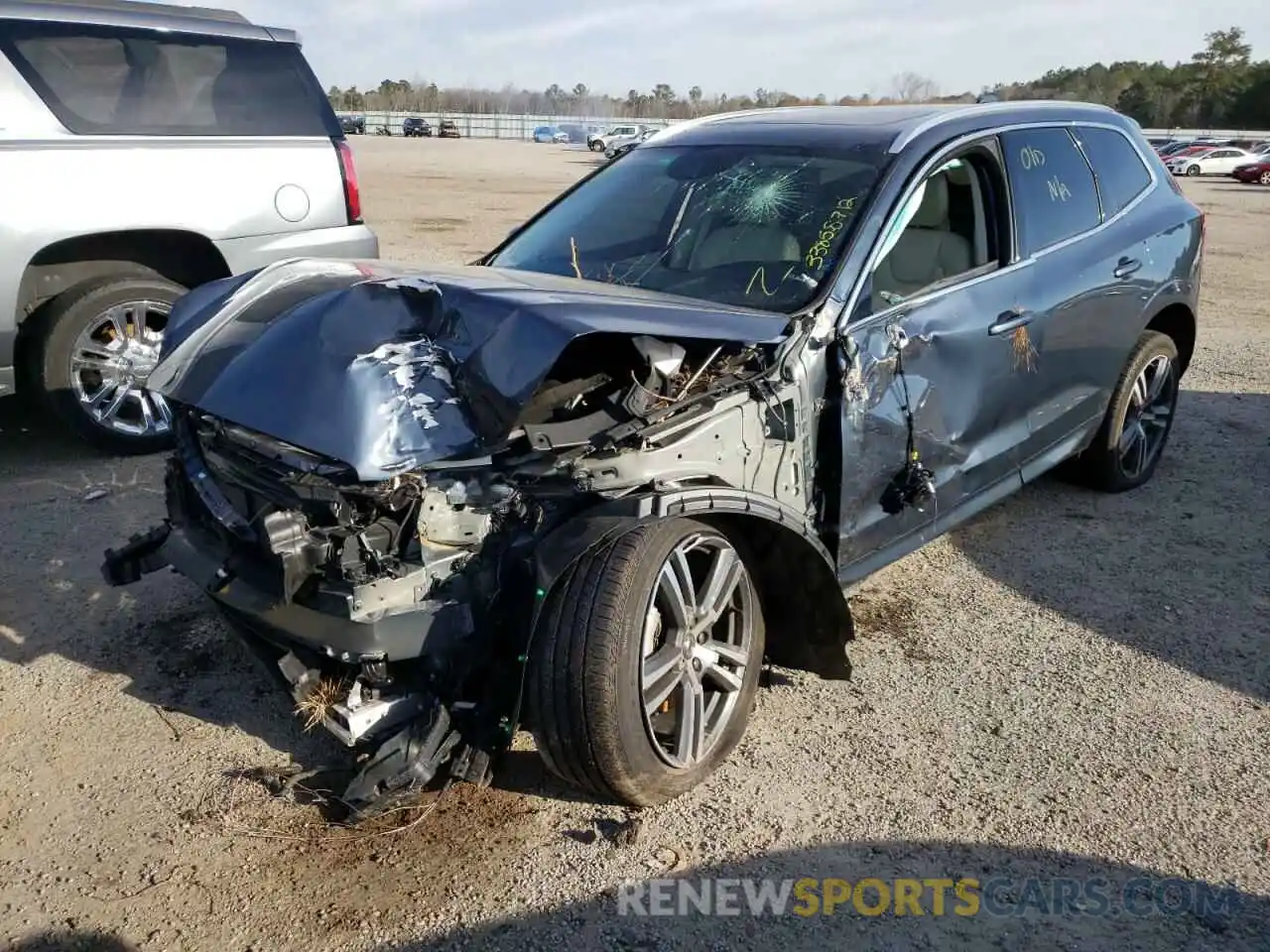 2 Photograph of a damaged car YV4102DK2M1676572 VOLVO XC60 2021