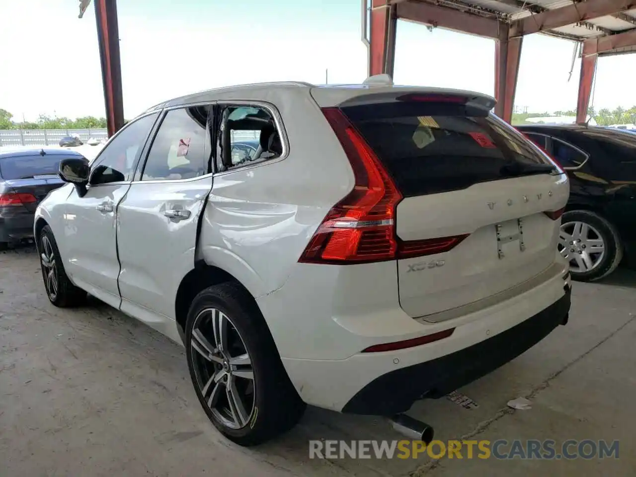 3 Photograph of a damaged car YV4102DK2M1864041 VOLVO XC60 2021