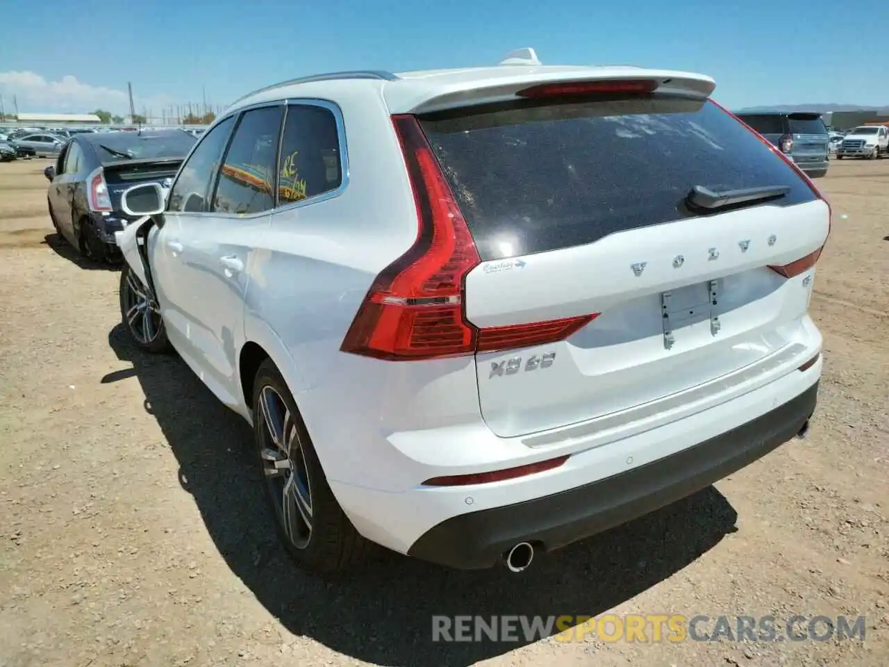 3 Photograph of a damaged car YV4102DK6M1676719 VOLVO XC60 2021