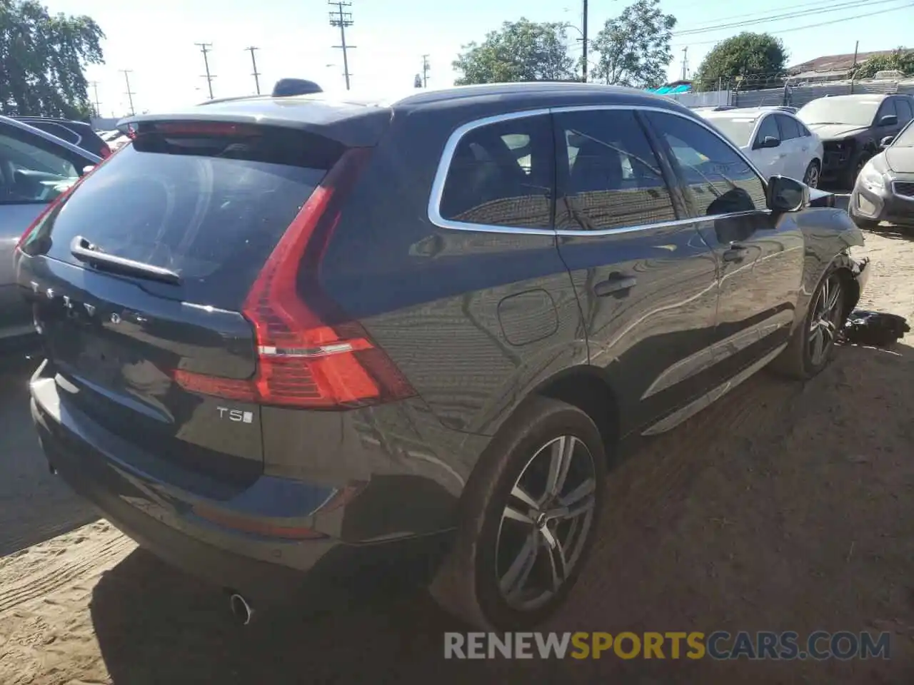 4 Photograph of a damaged car YV4102DK7M1685557 VOLVO XC60 2021