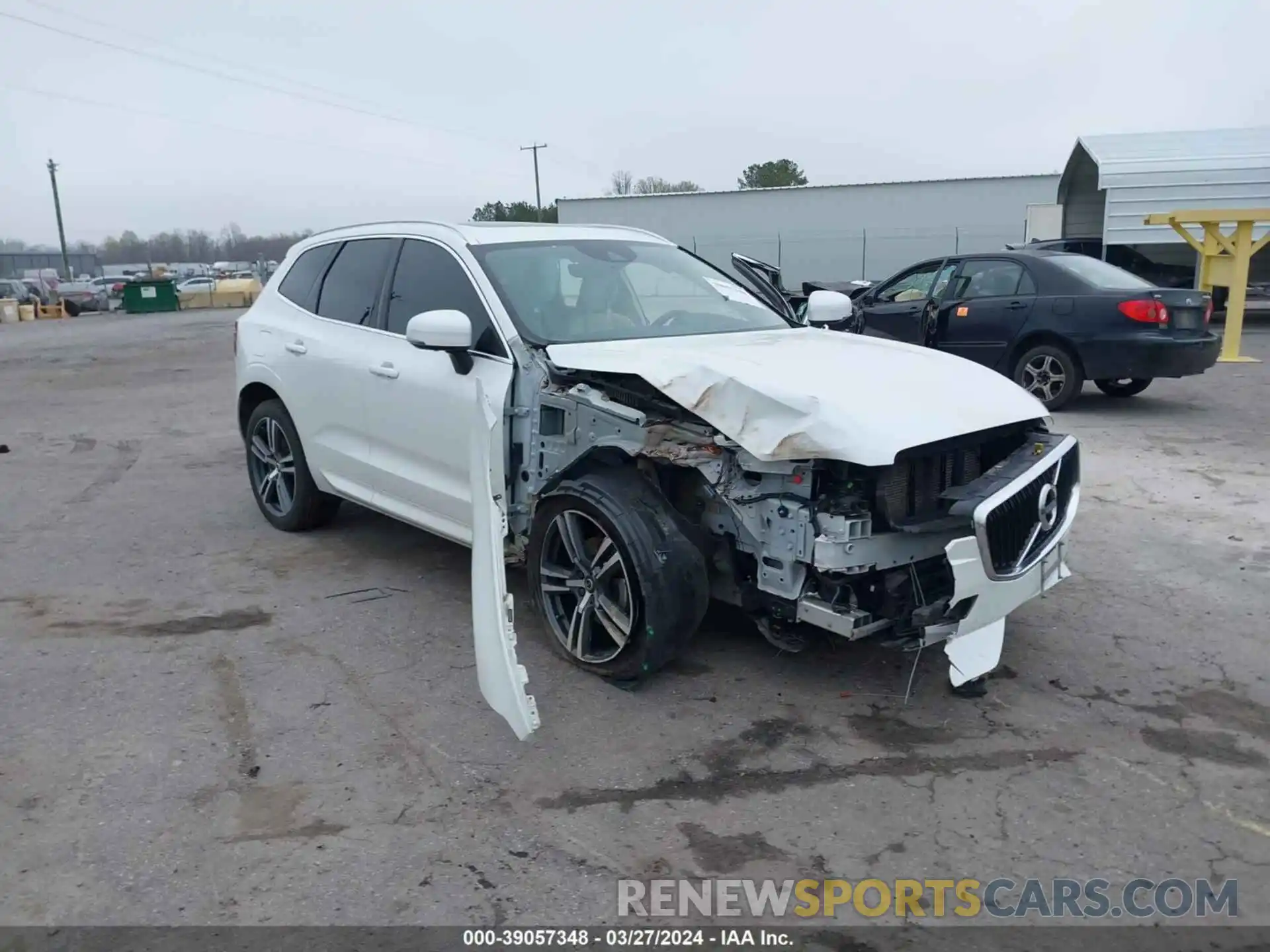 1 Photograph of a damaged car YV4102DK8M1754899 VOLVO XC60 2021