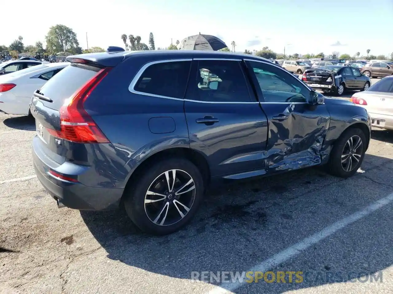 3 Photograph of a damaged car YV4102DK9M1742339 VOLVO XC60 2021