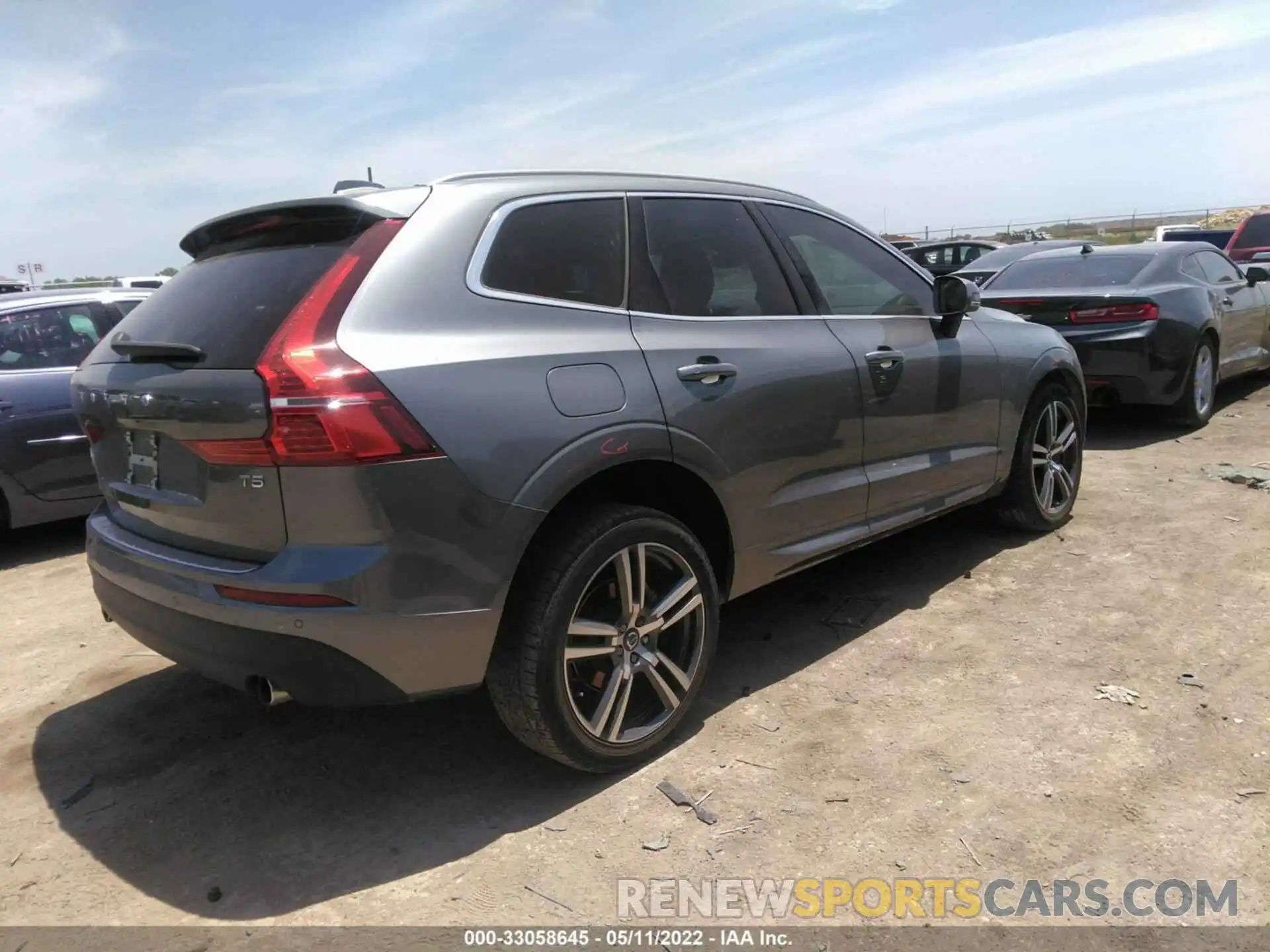 4 Photograph of a damaged car YV4102DKXM1700892 VOLVO XC60 2021