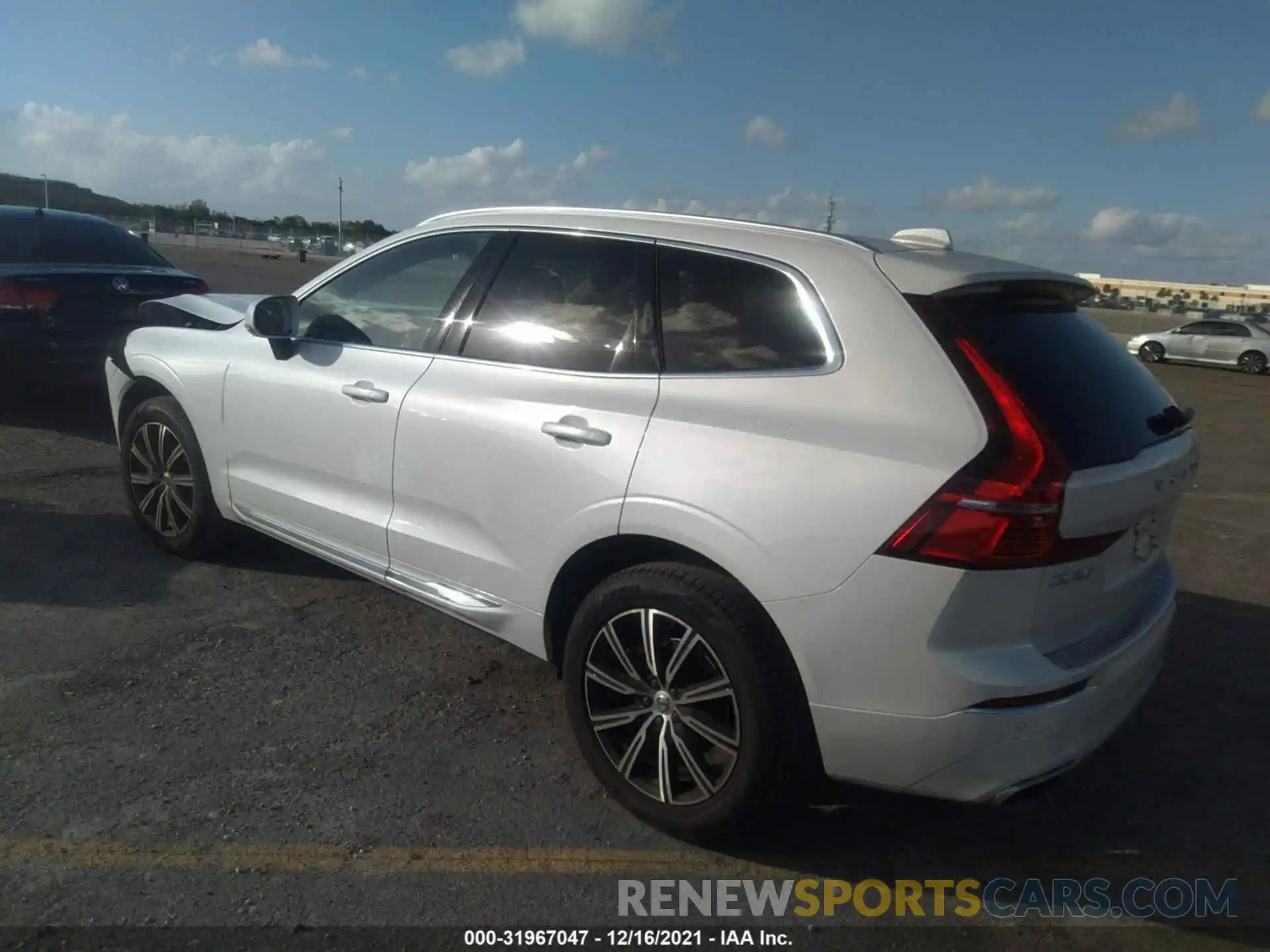 3 Photograph of a damaged car YV4102DL4M1825623 VOLVO XC60 2021