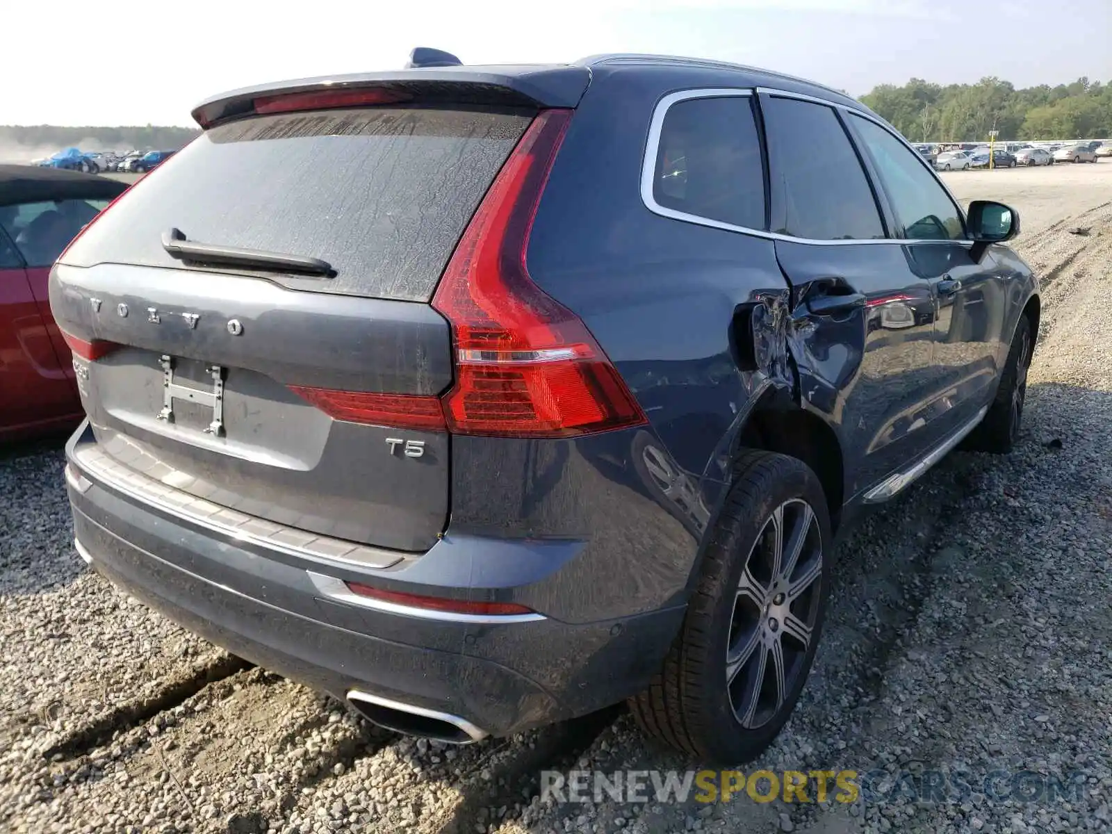 4 Photograph of a damaged car YV4102DL6M1695232 VOLVO XC60 2021