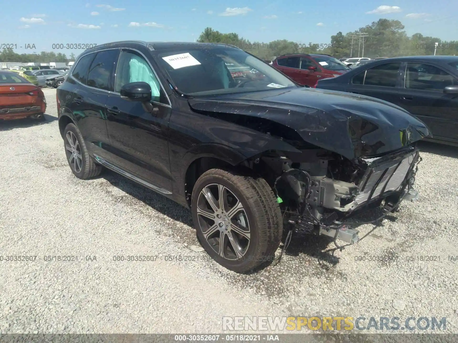 1 Photograph of a damaged car YV4102DL6M1700395 VOLVO XC60 2021