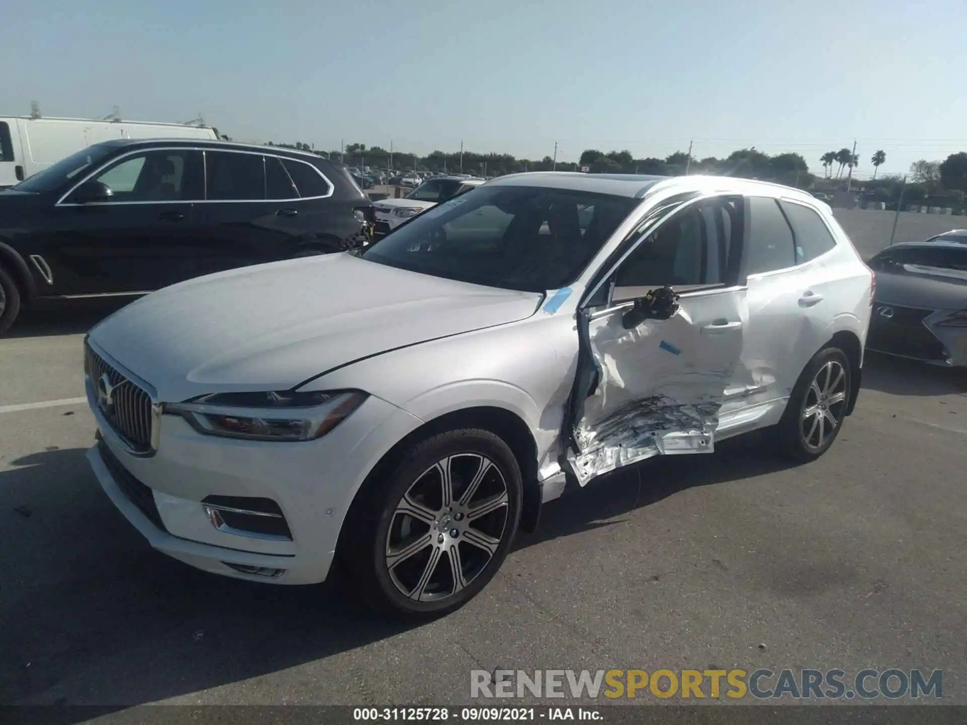 2 Photograph of a damaged car YV4102DL6M1734692 VOLVO XC60 2021