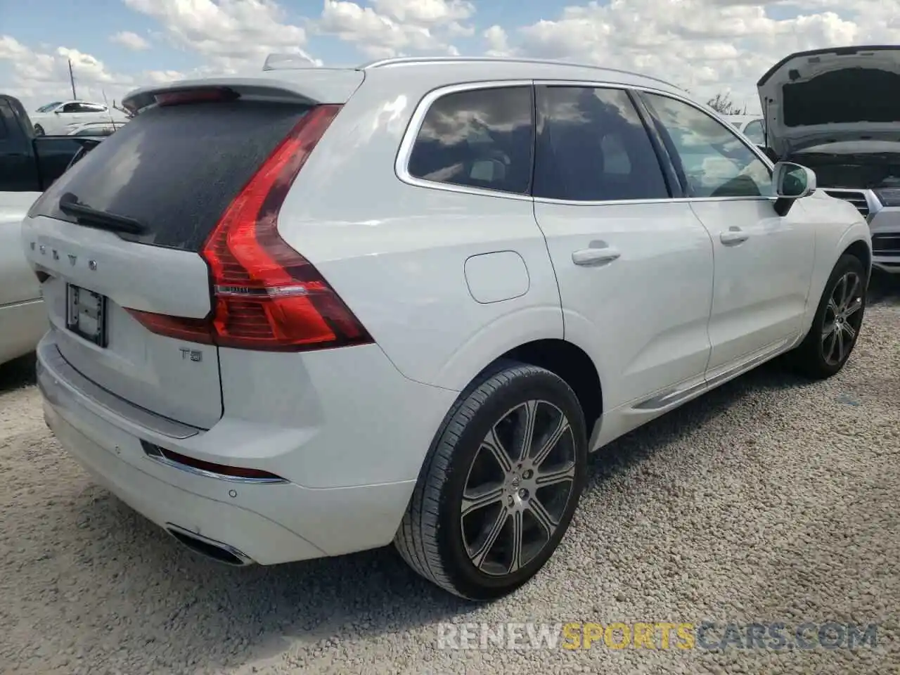 4 Photograph of a damaged car YV4102DL8M1732183 VOLVO XC60 2021