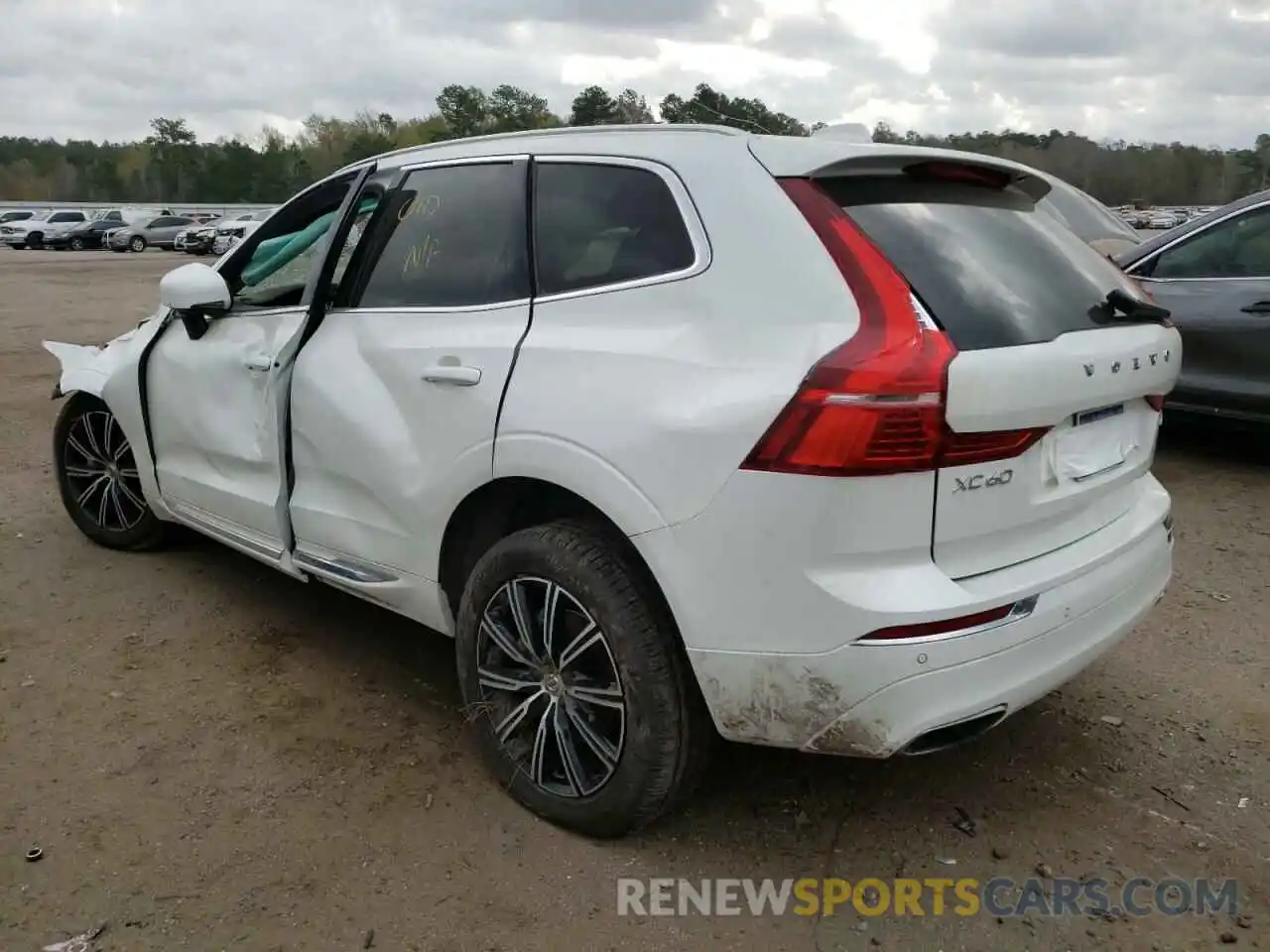 3 Photograph of a damaged car YV4102DL9M1770408 VOLVO XC60 2021