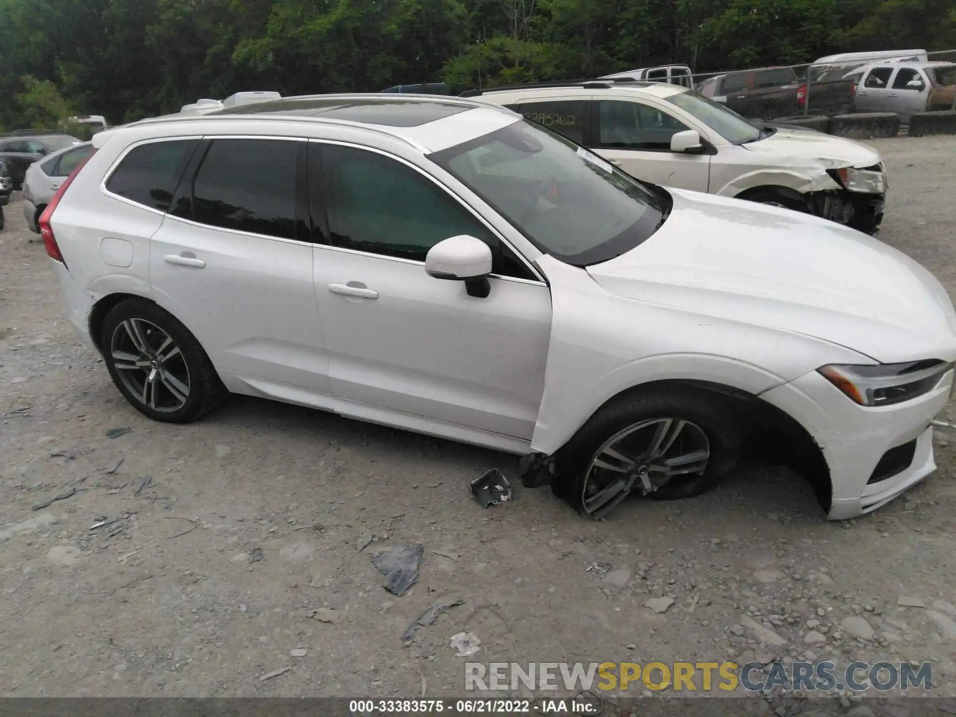 1 Photograph of a damaged car YV4102RK0M1827644 VOLVO XC60 2021