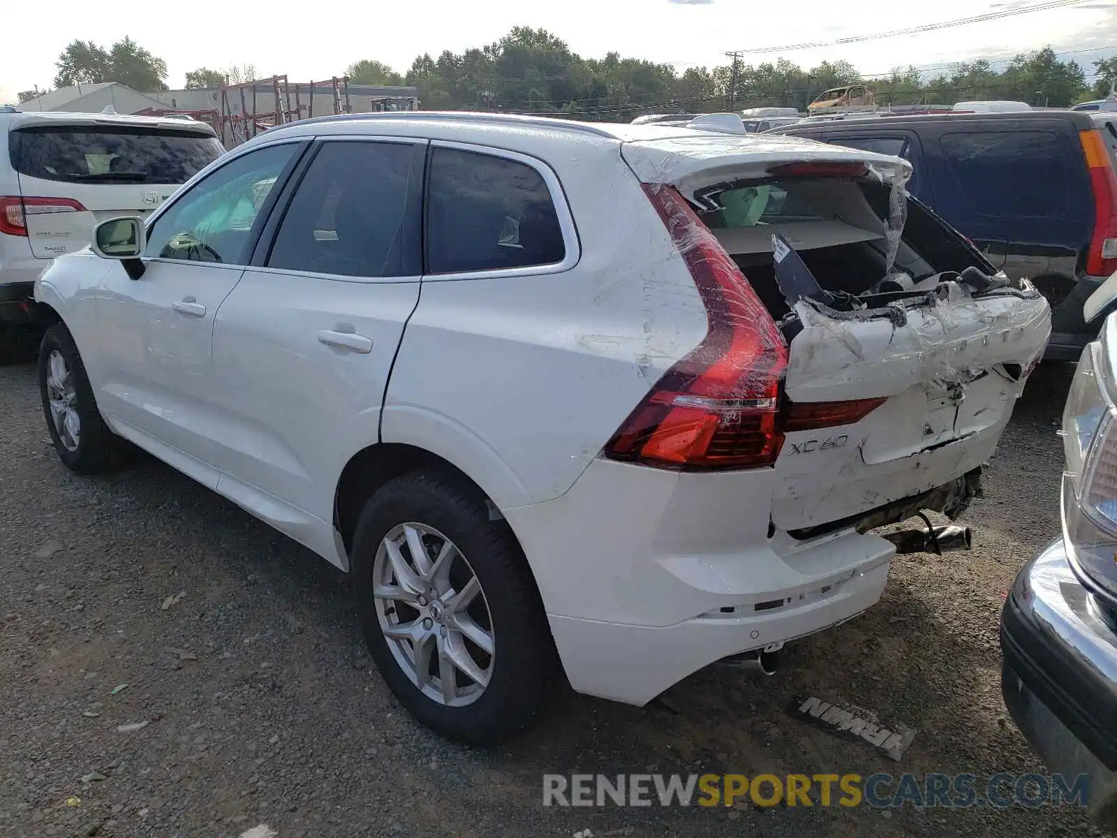 3 Photograph of a damaged car YV4102RK1M1738228 VOLVO XC60 2021