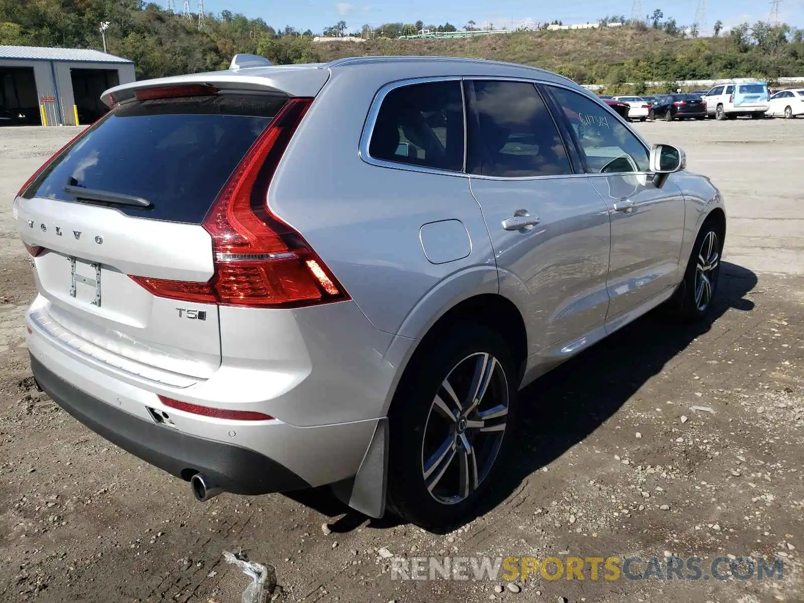 4 Photograph of a damaged car YV4102RK3M1715890 VOLVO XC60 2021