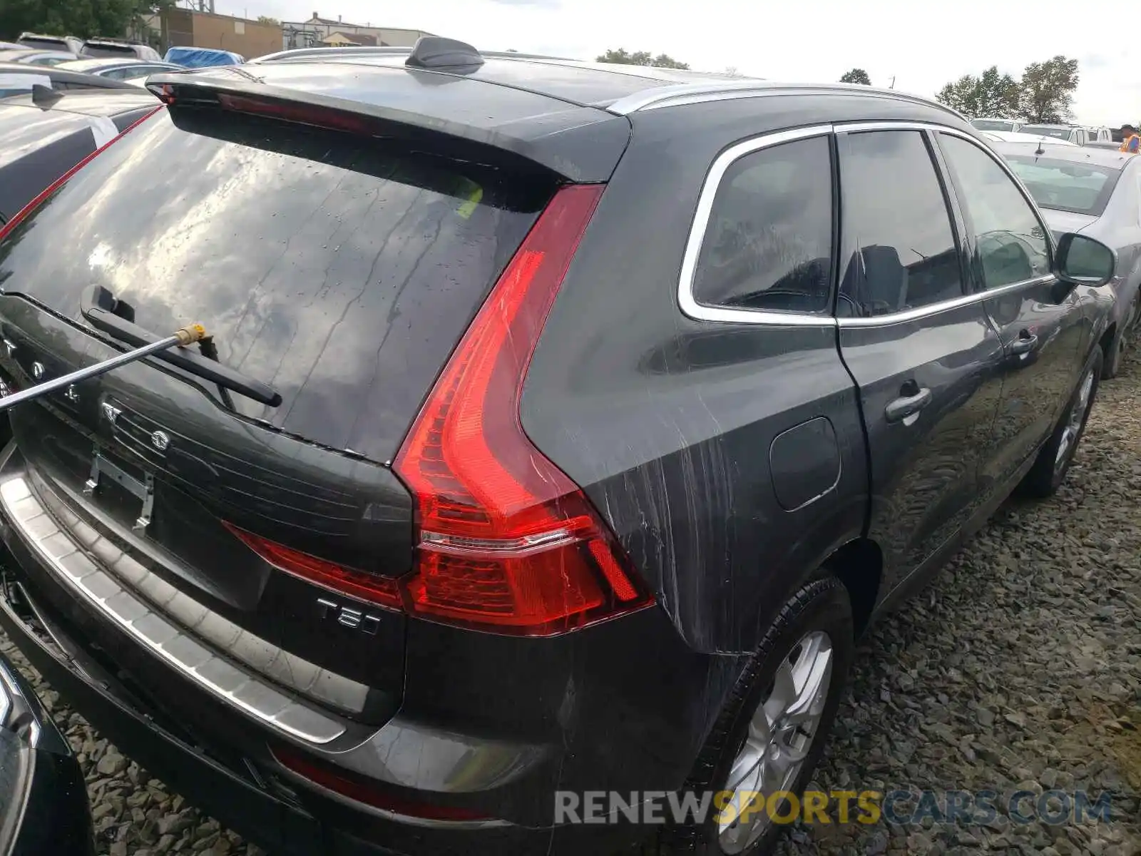 4 Photograph of a damaged car YV4102RK3M1819473 VOLVO XC60 2021