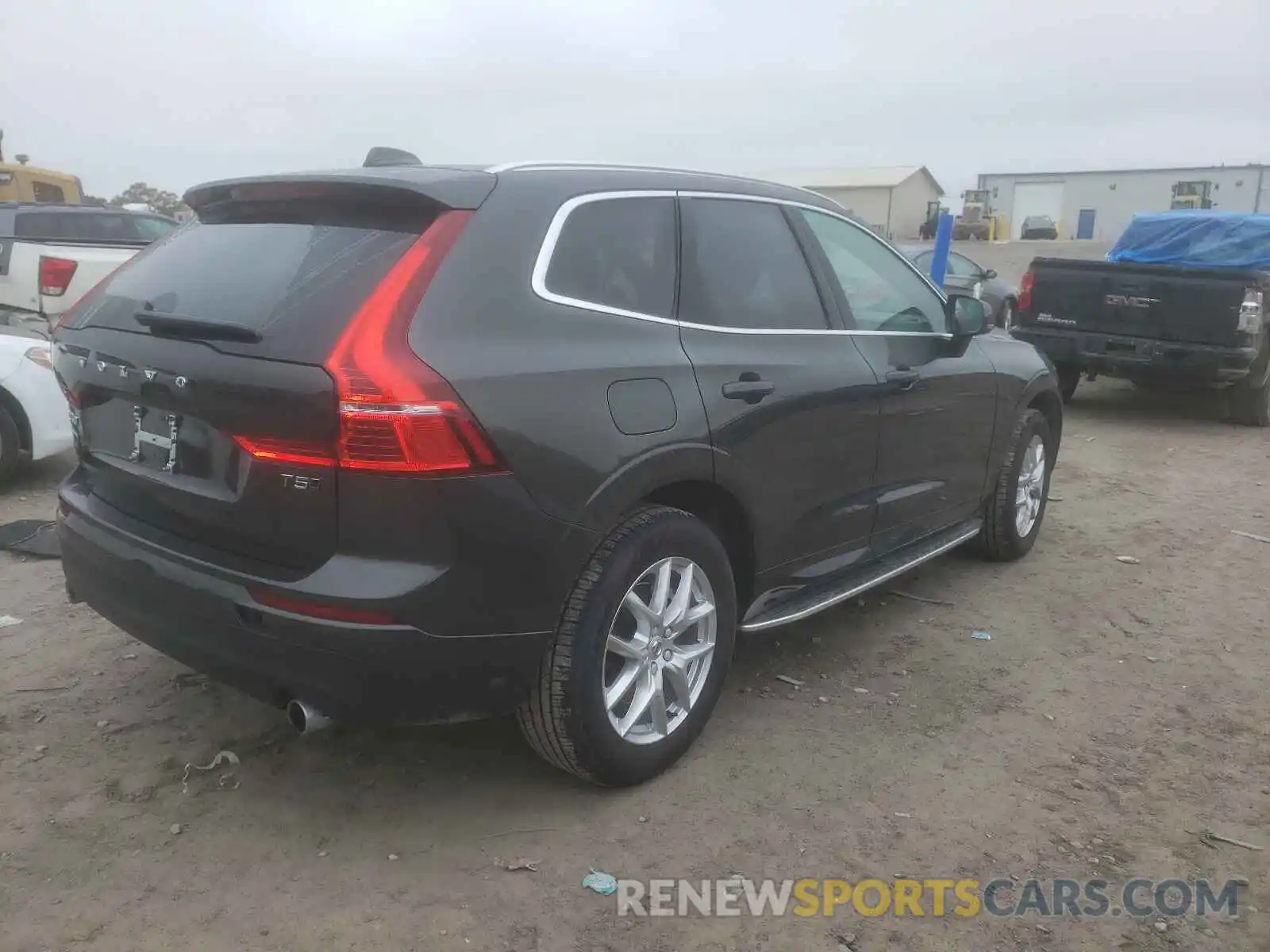 4 Photograph of a damaged car YV4102RK3M1840047 VOLVO XC60 2021