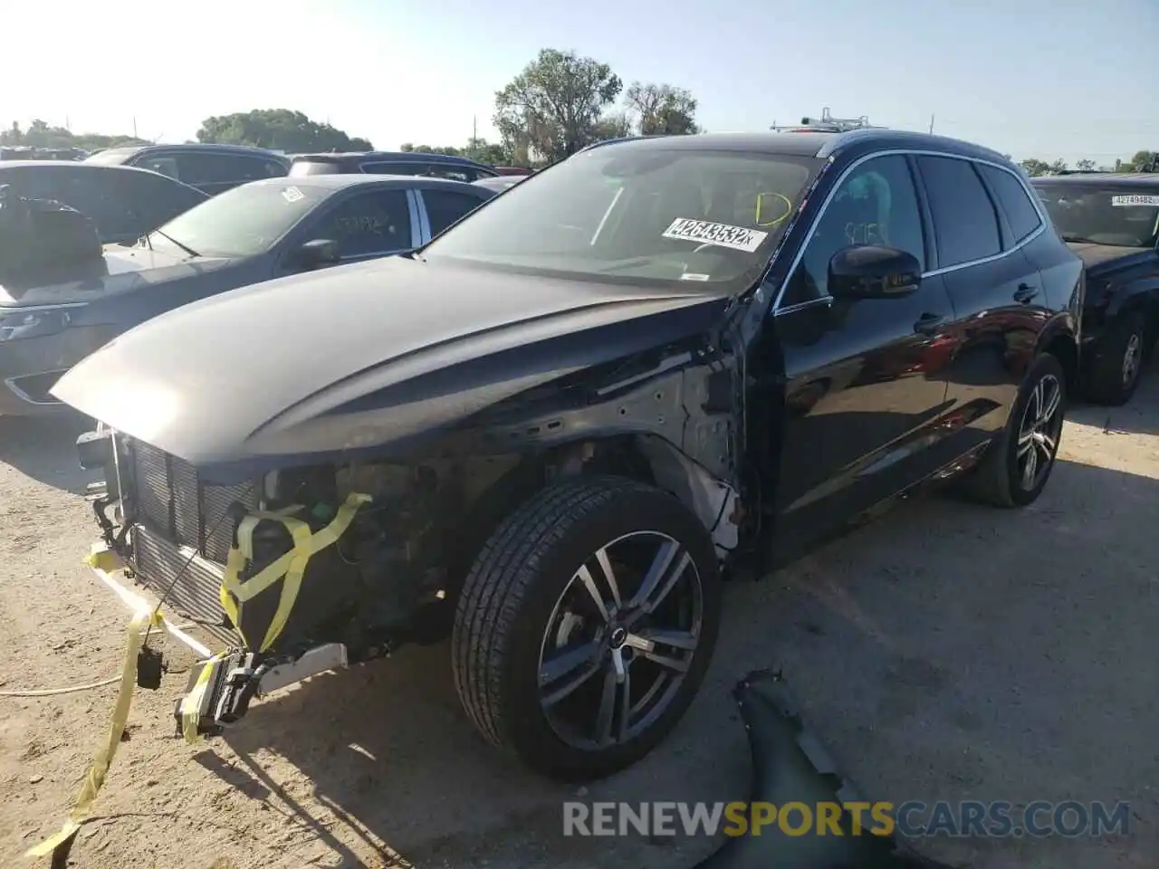 2 Photograph of a damaged car YV4102RK3M1846348 VOLVO XC60 2021