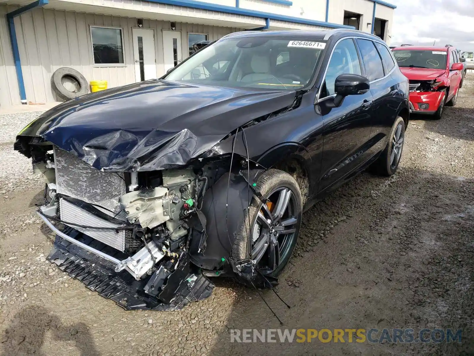 2 Photograph of a damaged car YV4102RK4M1870884 VOLVO XC60 2021