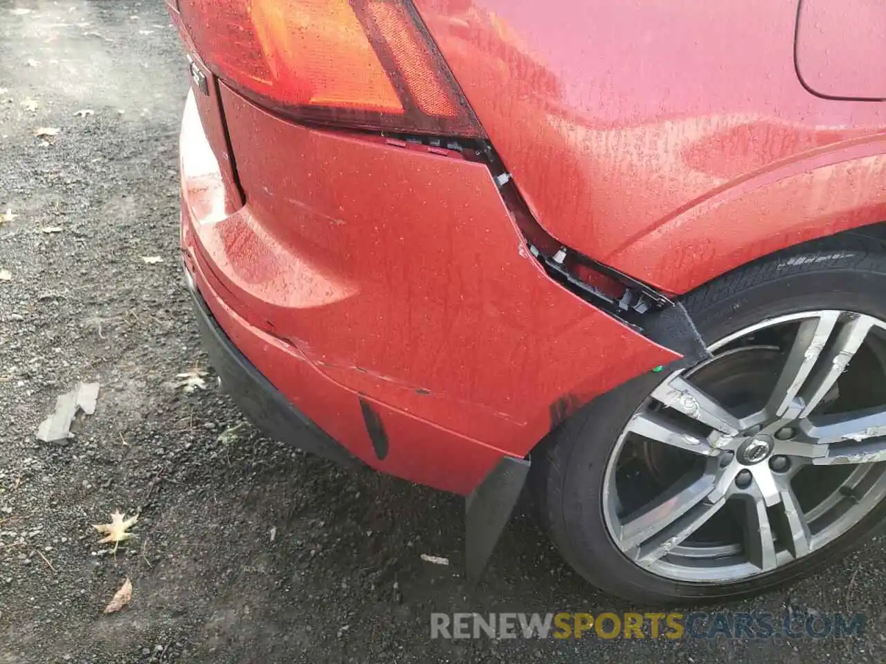 9 Photograph of a damaged car YV4102RK5M1686005 VOLVO XC60 2021