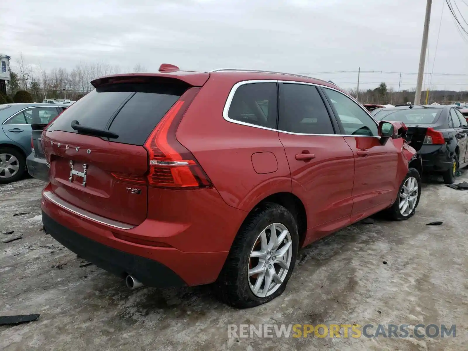 4 Photograph of a damaged car YV4102RK5M1733579 VOLVO XC60 2021