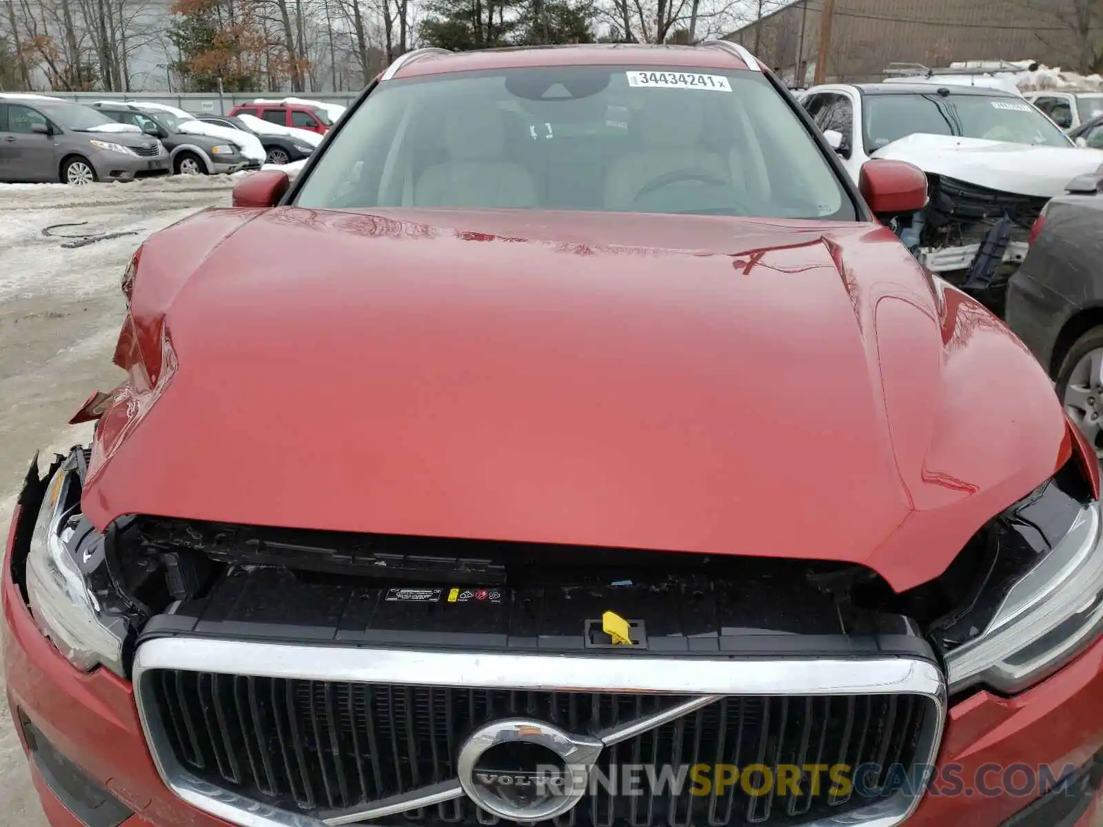 7 Photograph of a damaged car YV4102RK5M1733579 VOLVO XC60 2021