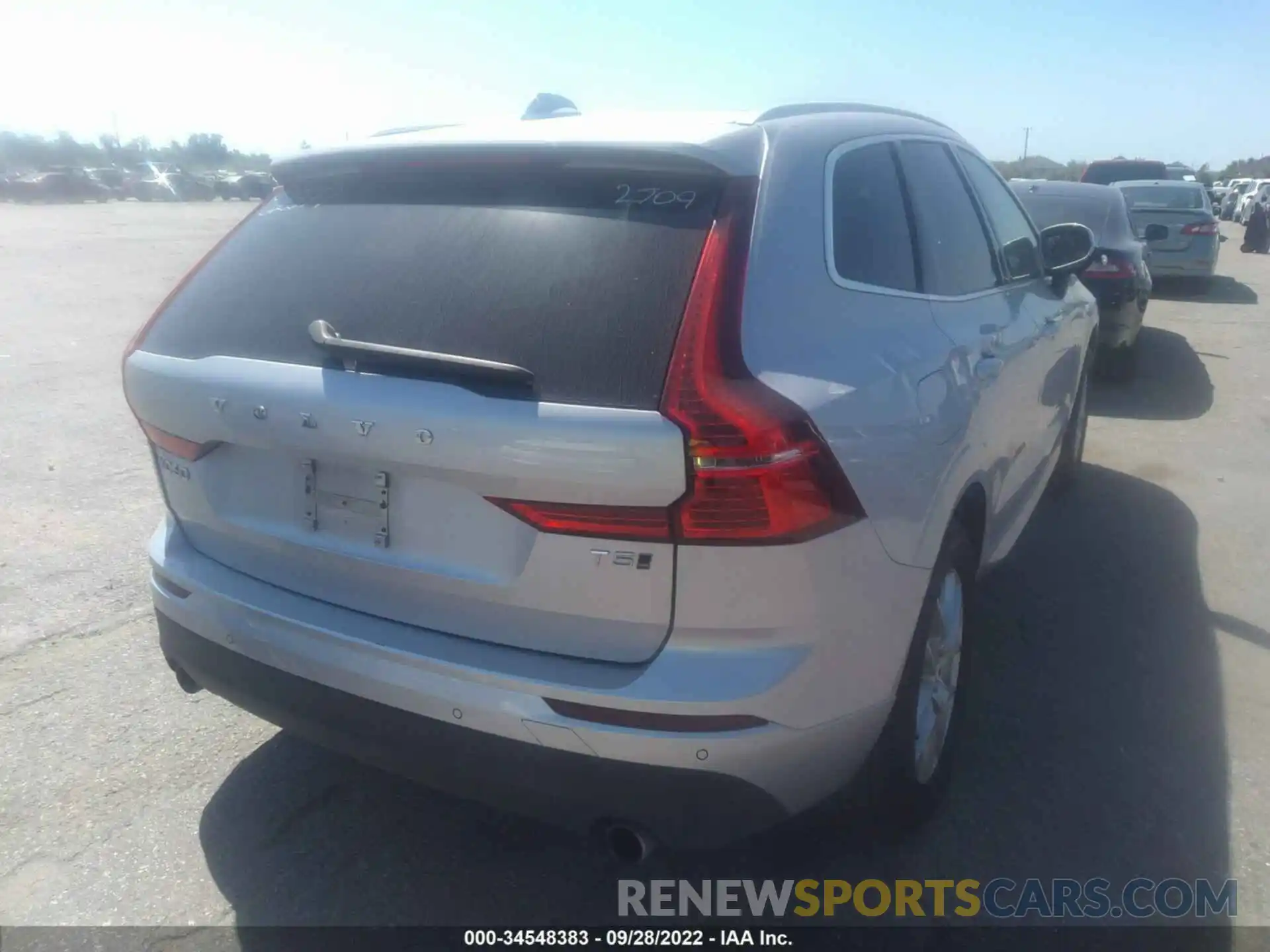 4 Photograph of a damaged car YV4102RK6M1782709 VOLVO XC60 2021